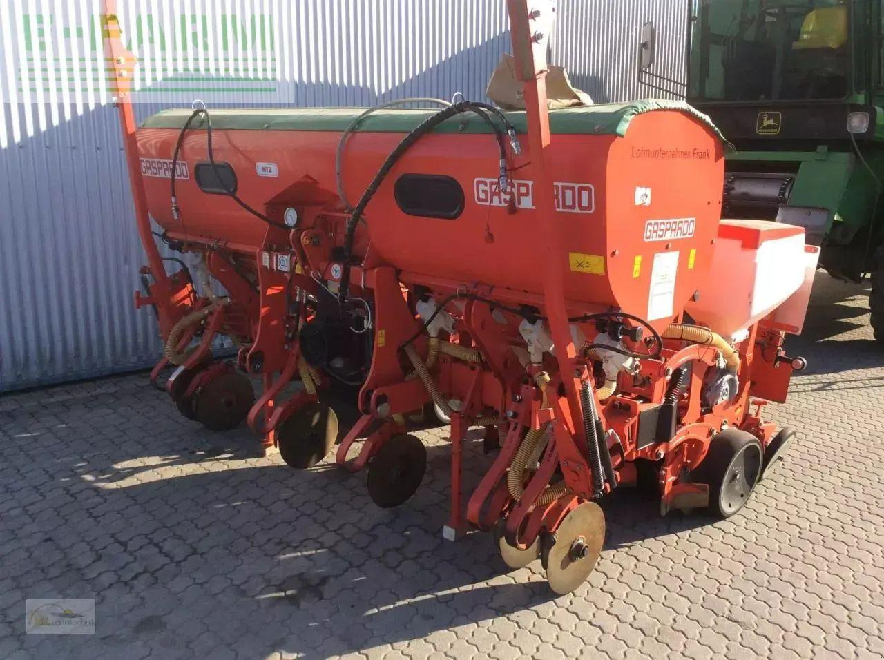 Mustang hter 300 6-reihig - Precision seeder: picture 1 Mustang hter 300 6-reihig - Precision seeder: picture 1