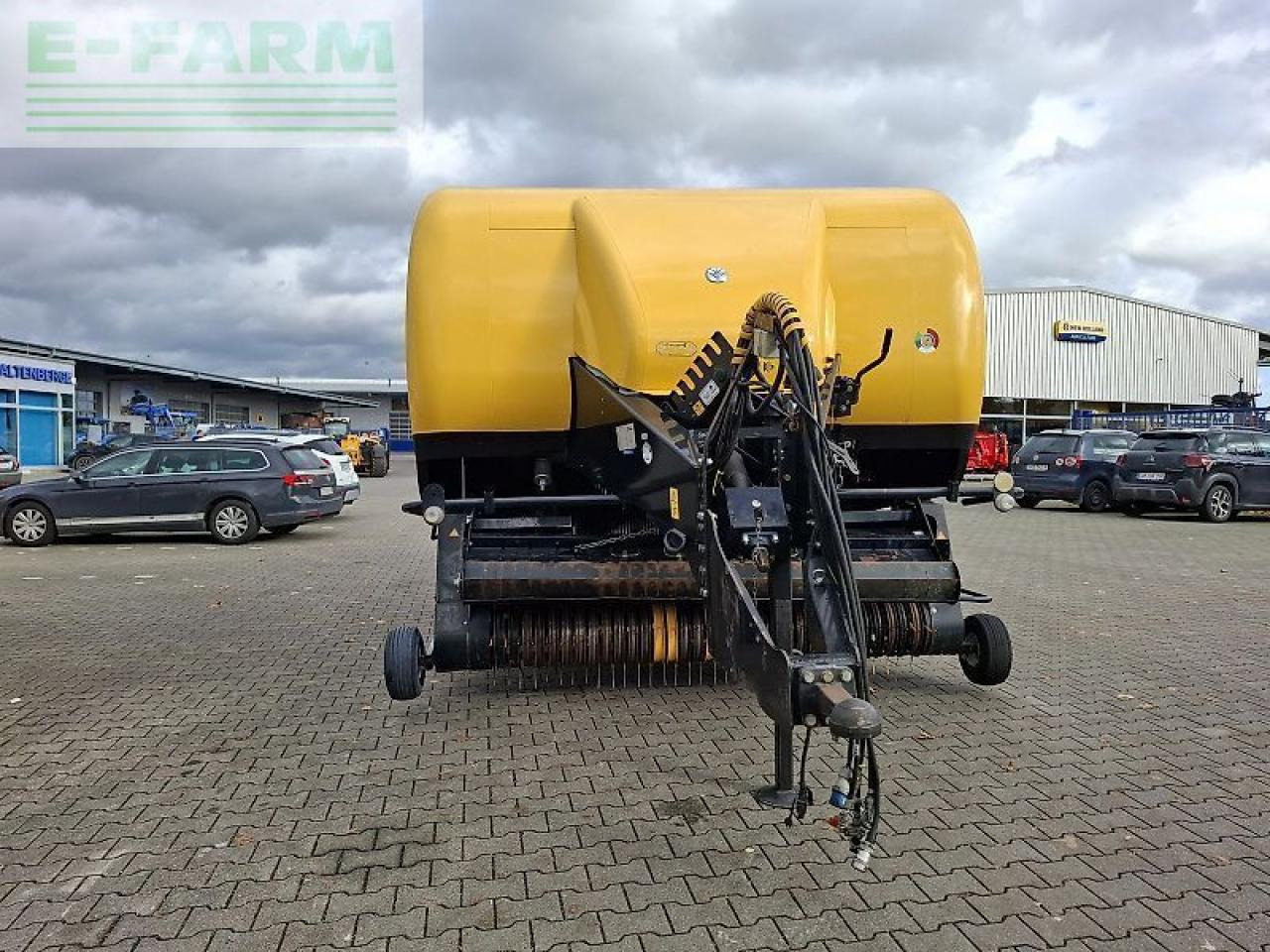 New Holland bb 9070 - Square baler: picture 3 New Holland bb 9070 - Square baler: picture 3