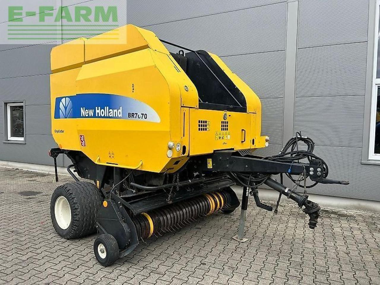 New Holland br 7070 - Square baler: picture 1 New Holland br 7070 - Square baler: picture 1