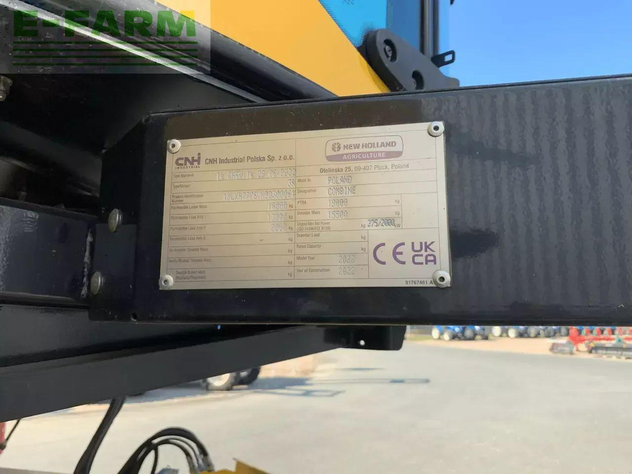 New Holland ch 7.70 stage 5 - Combine harvester: picture 3 New Holland ch 7.70 stage 5 - Combine harvester: picture 3