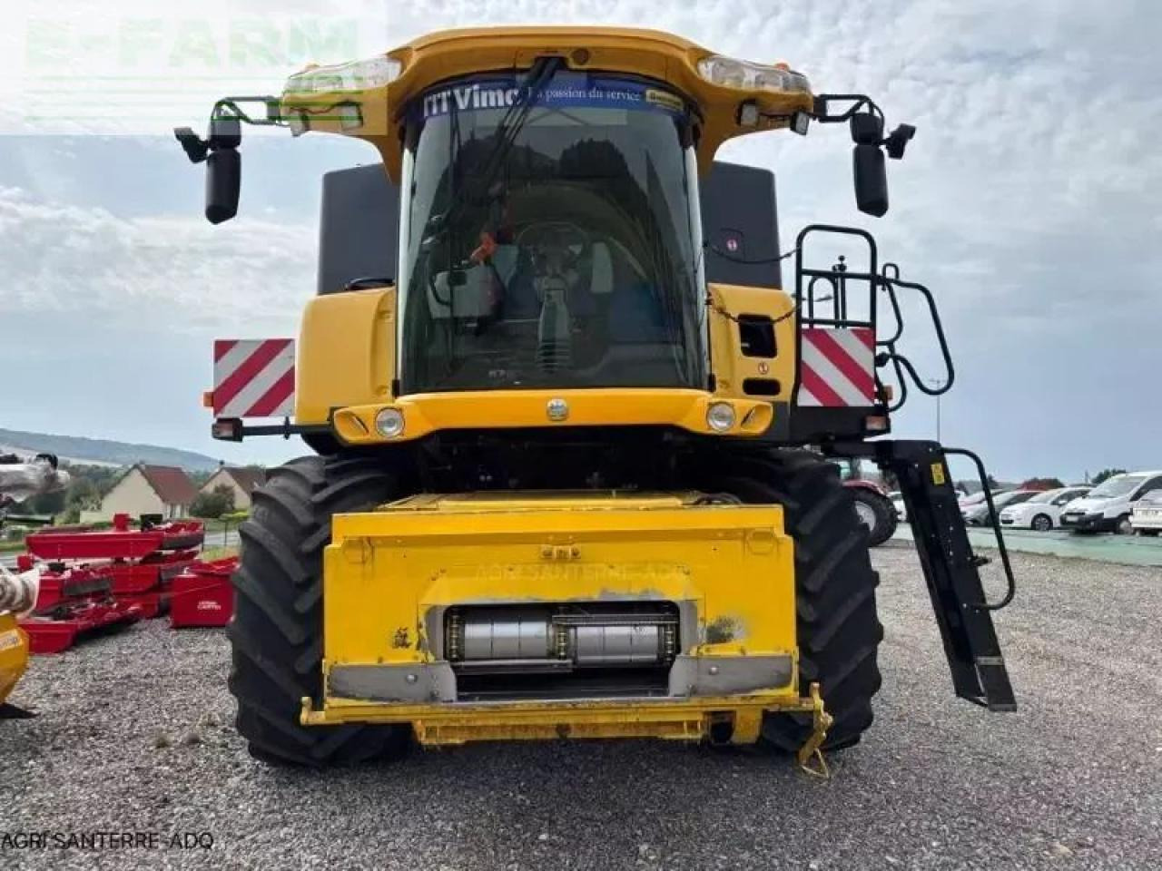 New Holland cr 9070 - Combine harvester: picture 4 New Holland cr 9070 - Combine harvester: picture 4