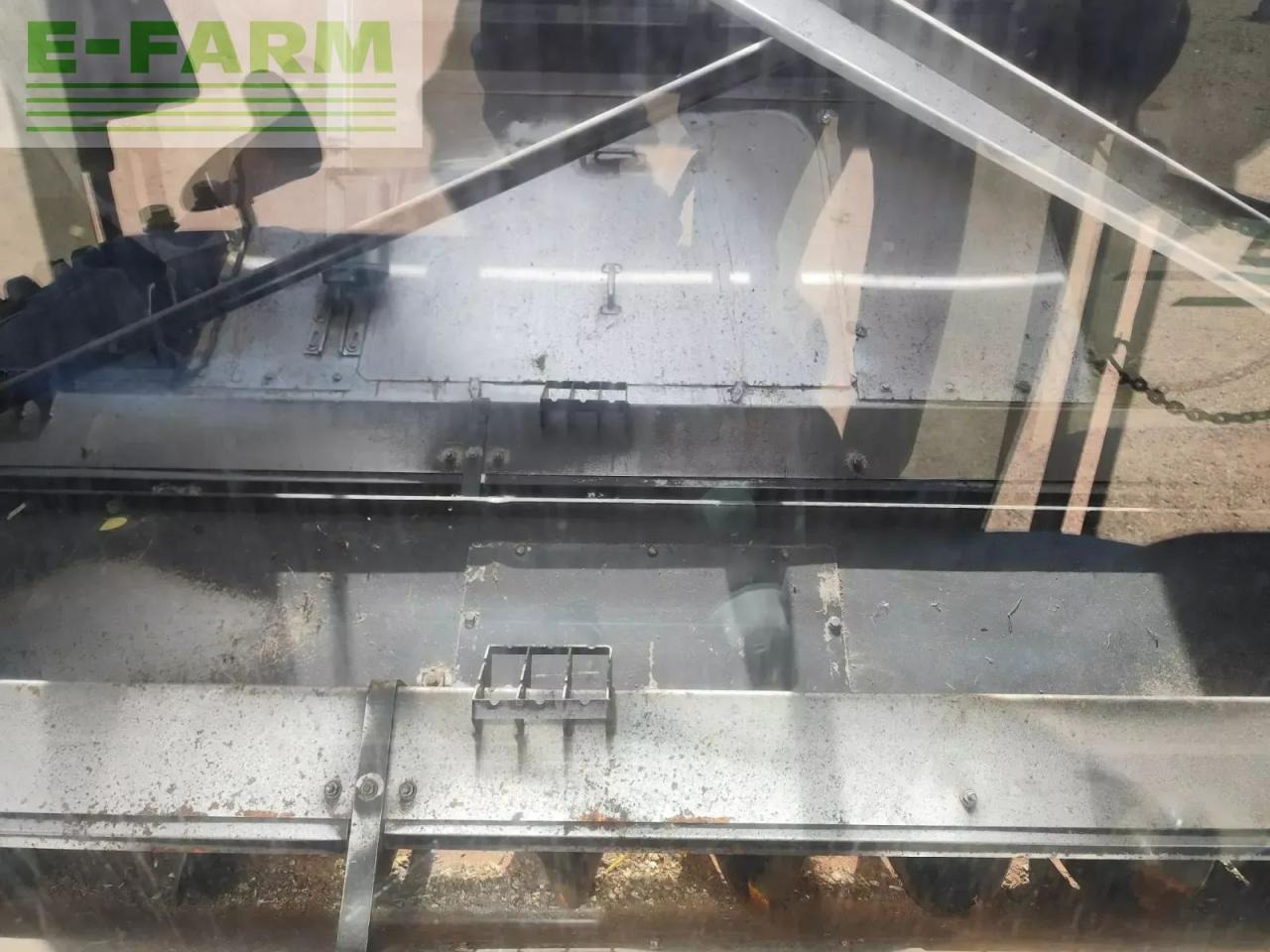 New Holland cr9080 - Combine harvester: picture 5 New Holland cr9080 - Combine harvester: picture 5