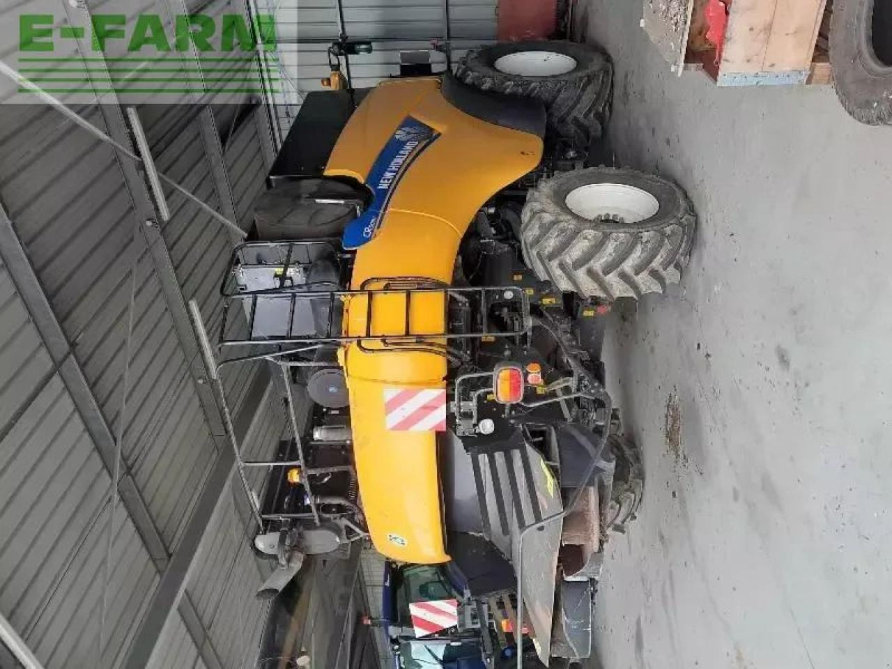 New Holland cr9080 - Combine harvester: picture 5 New Holland cr9080 - Combine harvester: picture 5