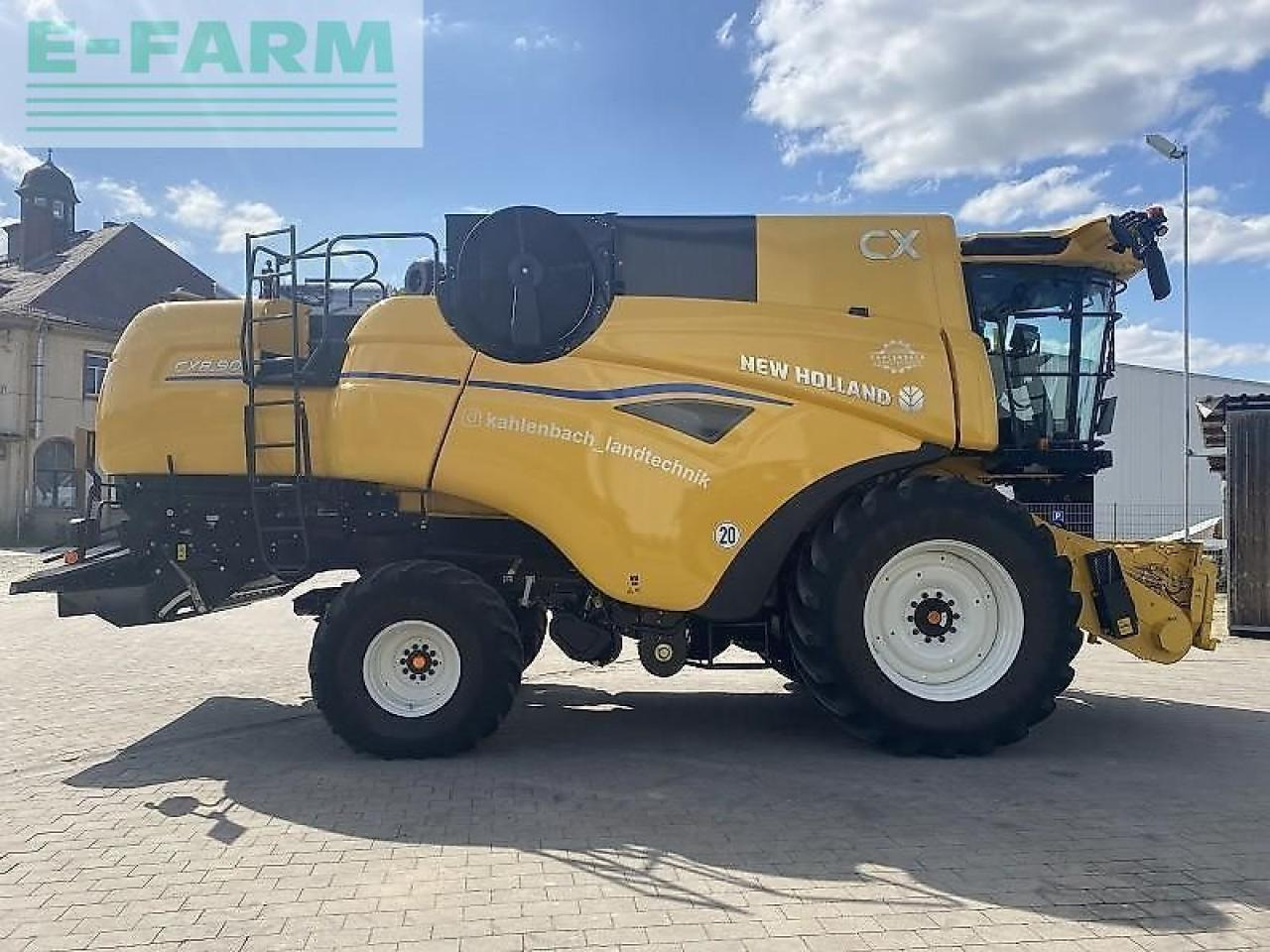 New Holland cx 8.90 - Combine harvester: picture 2 New Holland cx 8.90 - Combine harvester: picture 2