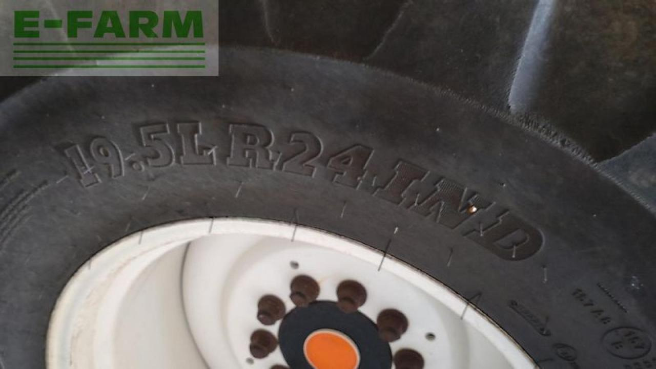 New Holland cx 8060 - Combine harvester: picture 3 New Holland cx 8060 - Combine harvester: picture 3