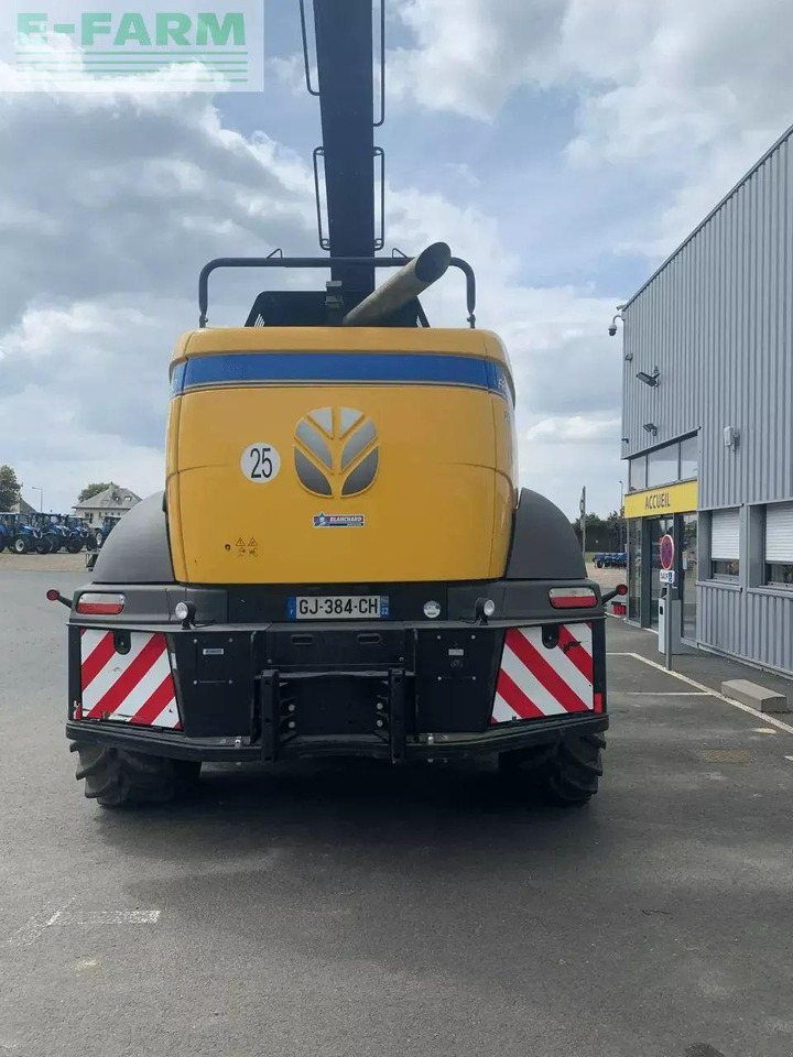 New Holland fr 480 - Forage harvester: picture 4 New Holland fr 480 - Forage harvester: picture 4