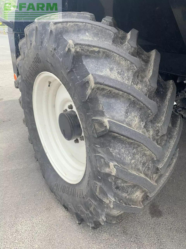 New Holland fr 480 - Forage harvester: picture 3 New Holland fr 480 - Forage harvester: picture 3