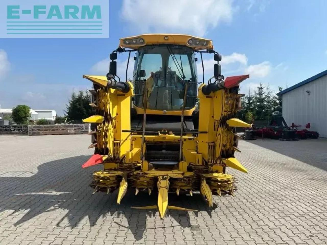 New Holland fr 9050 - Forage harvester: picture 2 New Holland fr 9050 - Forage harvester: picture 2