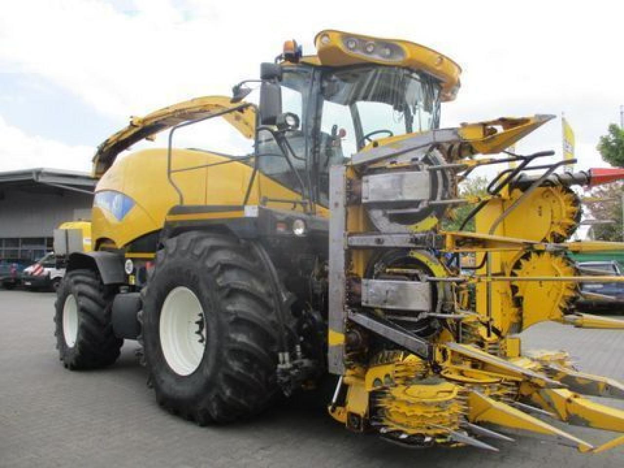 New Holland fr 9050 / fr9050 - Forage harvester: picture 3 New Holland fr 9050 / fr9050 - Forage harvester: picture 3
