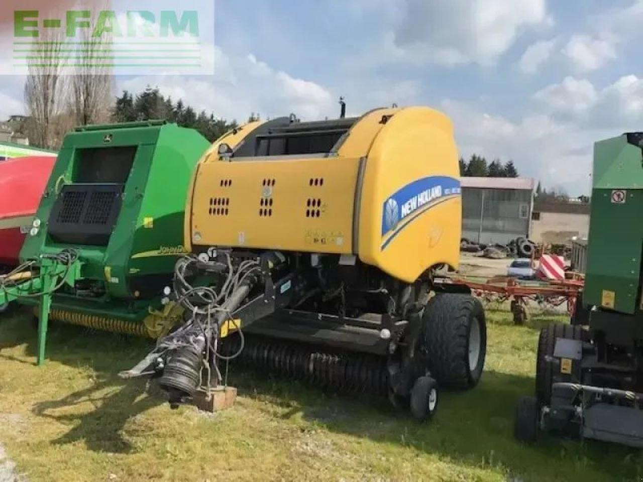 New Holland presse à balles rondes roll belt 180 new holland - Square baler: picture 2 New Holland presse à balles rondes roll belt 180 new holland - Square baler: picture 2