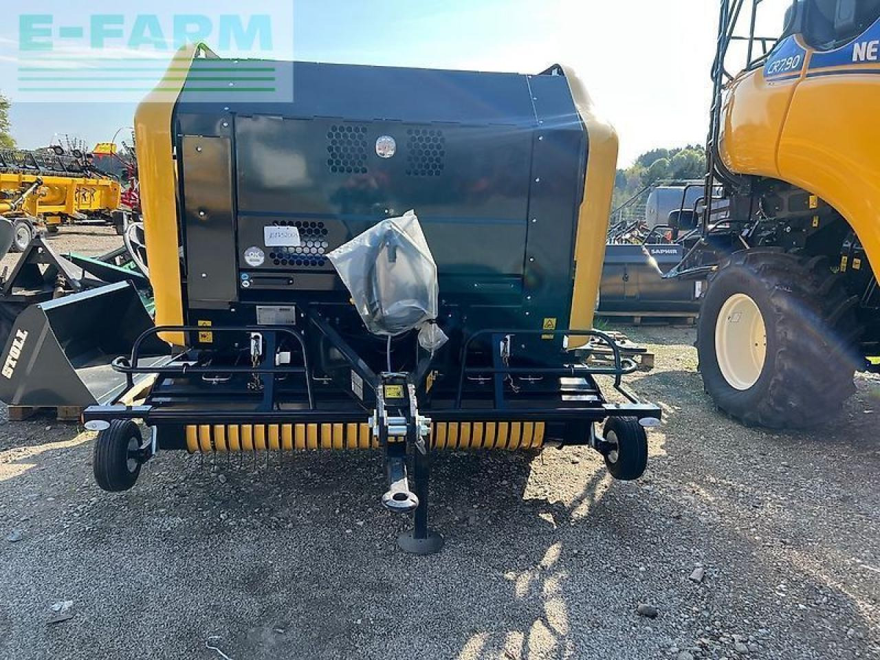 New Holland roll-bar 125 rotor cutter - Square baler: picture 2 New Holland roll-bar 125 rotor cutter - Square baler: picture 2