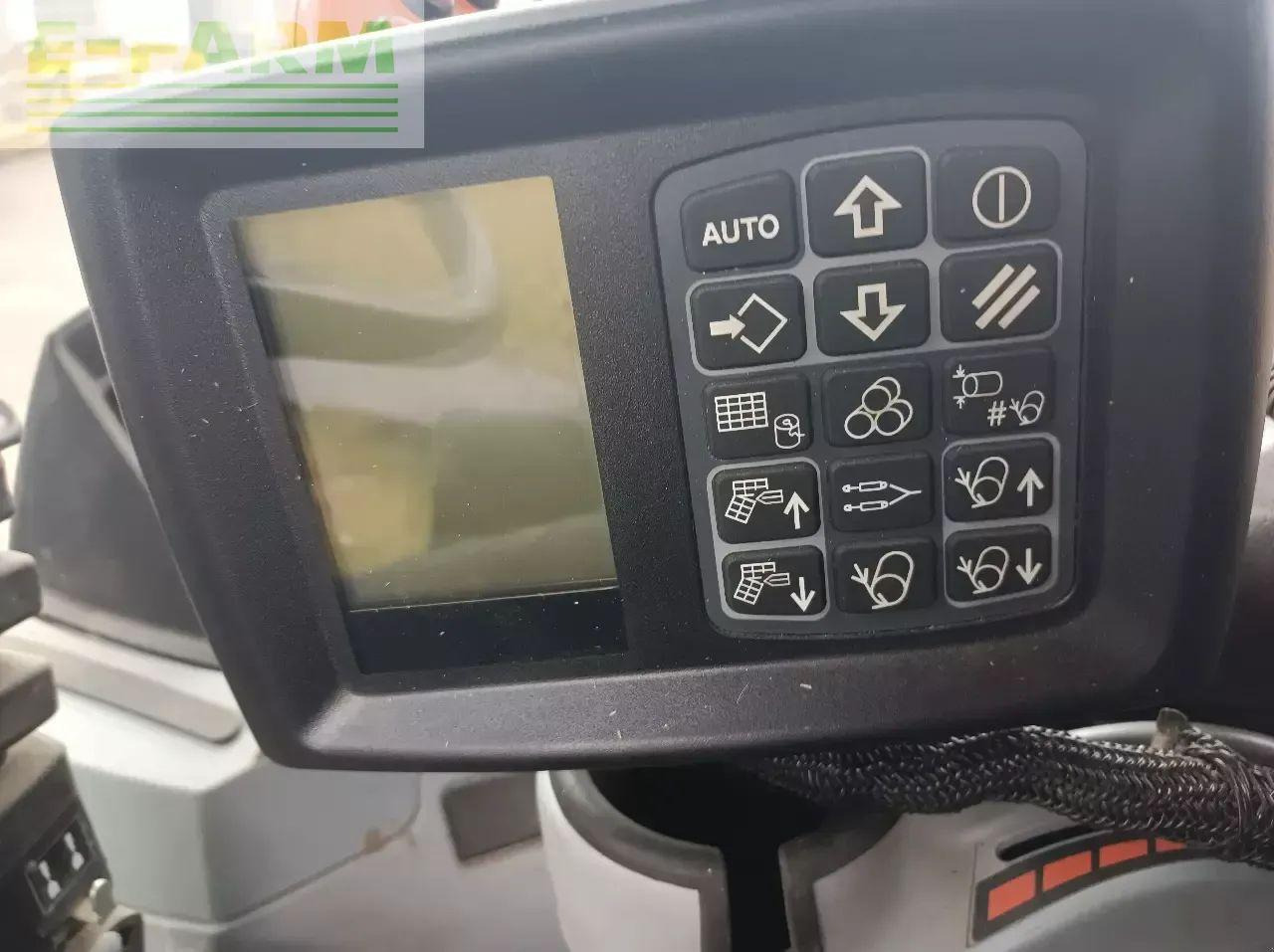 New Holland rolt belt 180 superfeed - Square baler: picture 5 New Holland rolt belt 180 superfeed - Square baler: picture 5