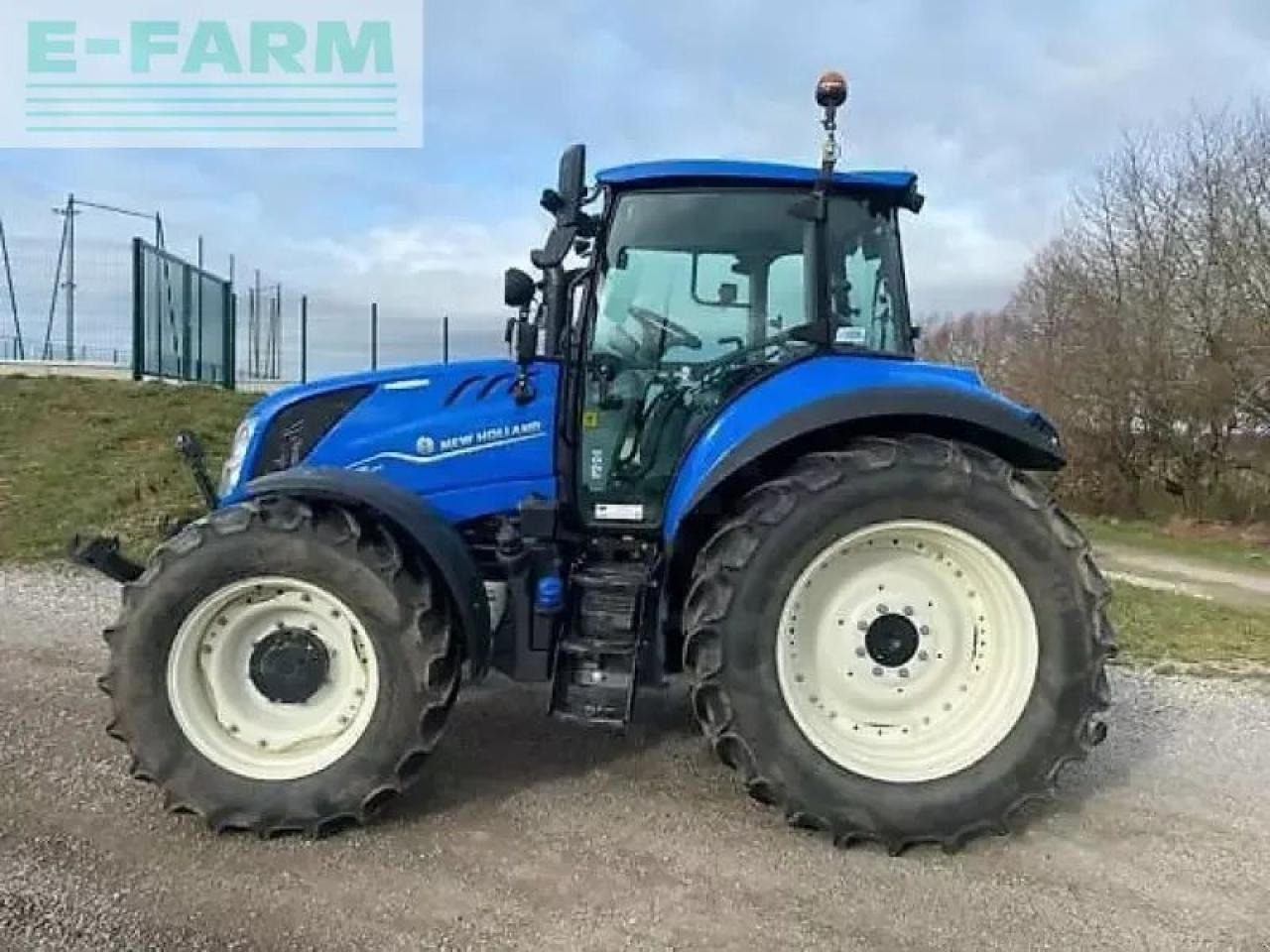 New Holland t5.120 electro command - Farm tractor: picture 4 New Holland t5.120 electro command - Farm tractor: picture 4
