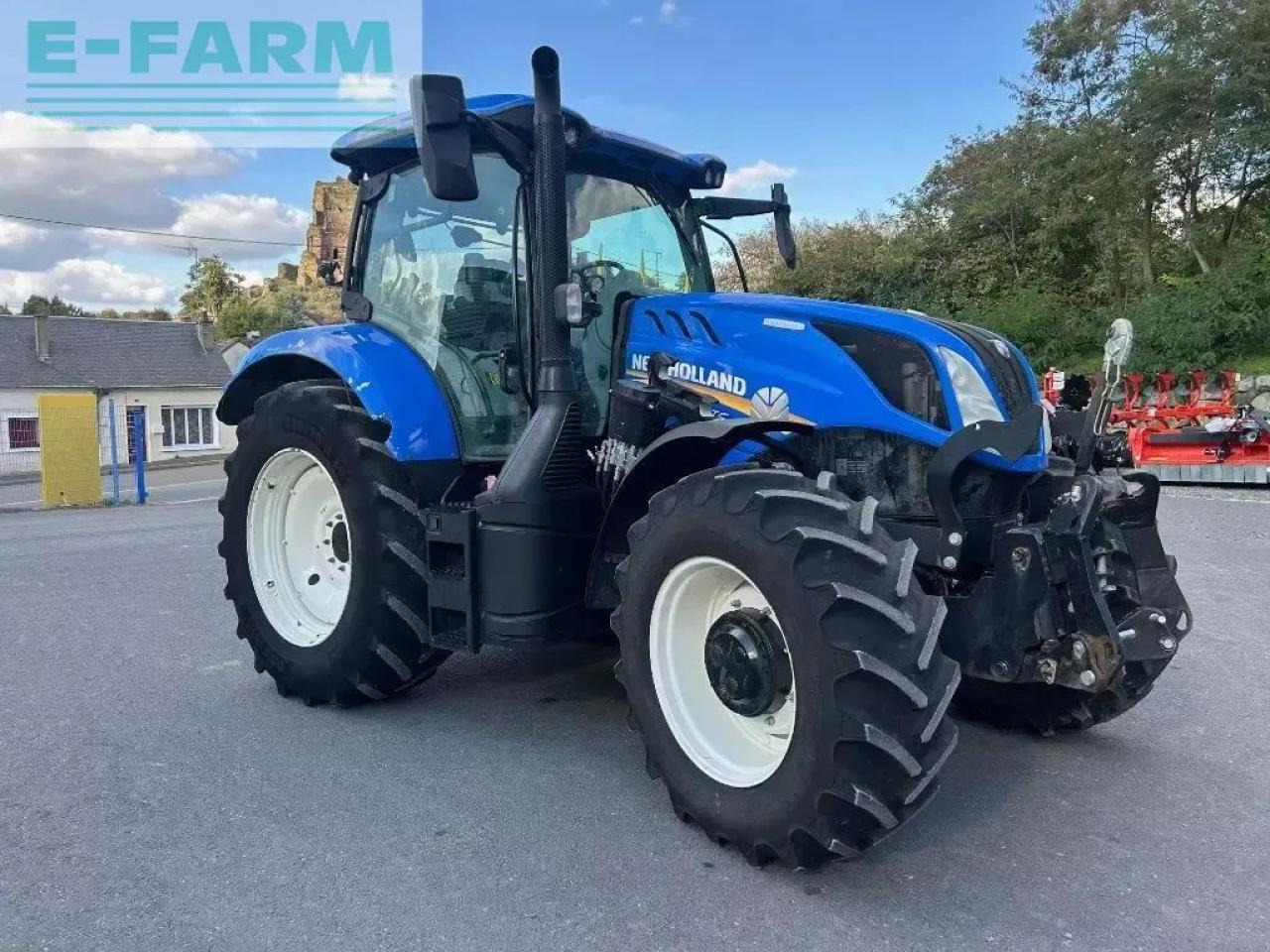 New Holland t6.175 - Farm tractor: picture 1 New Holland t6.175 - Farm tractor: picture 1