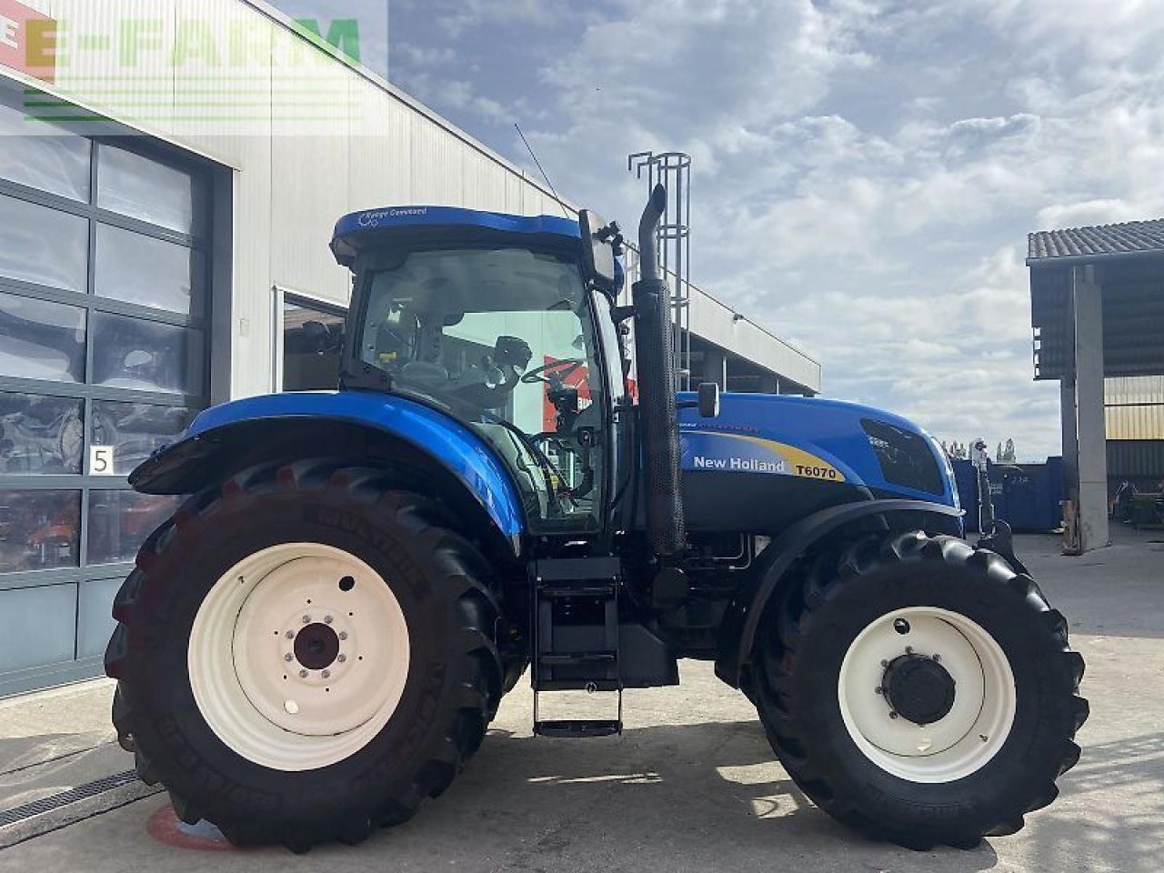 New Holland t6070 range & power command - Farm tractor: picture 4 New Holland t6070 range & power command - Farm tractor: picture 4