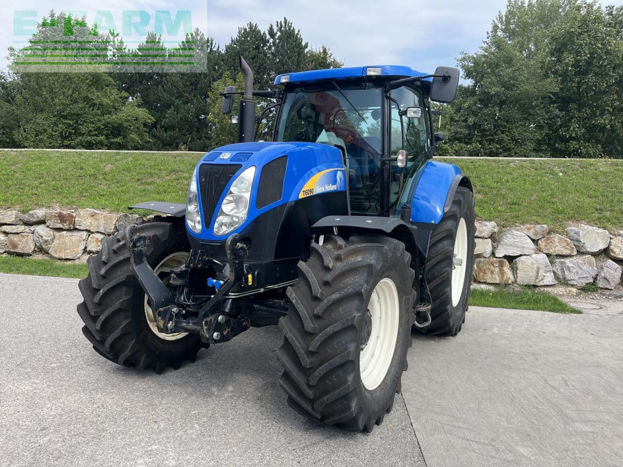 New Holland t6090 range & power command - Farm tractor: picture 1 New Holland t6090 range & power command - Farm tractor: picture 1