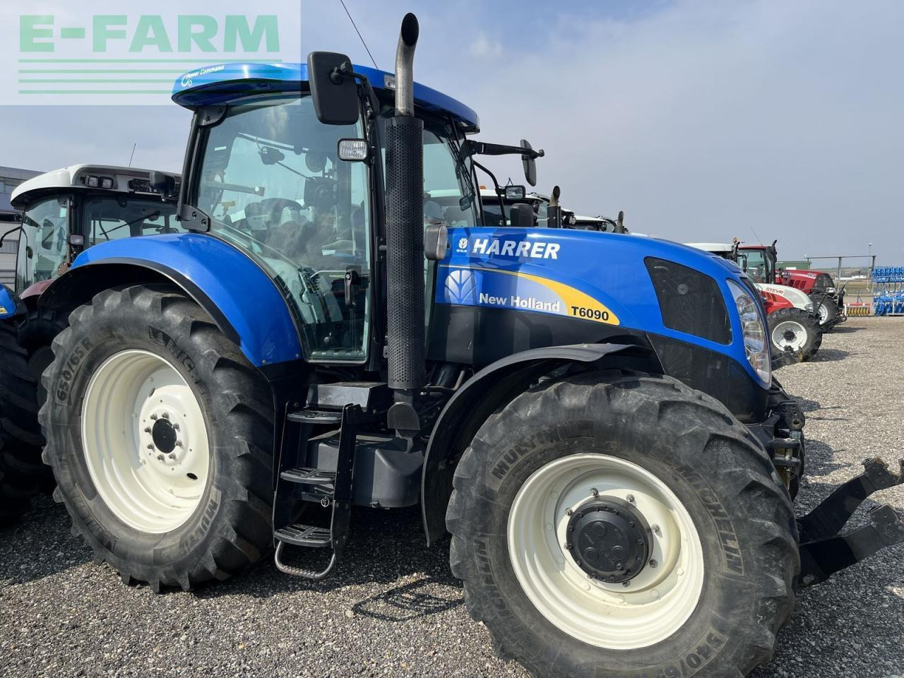 New Holland t6090 range & power command - Farm tractor: picture 2 New Holland t6090 range & power command - Farm tractor: picture 2