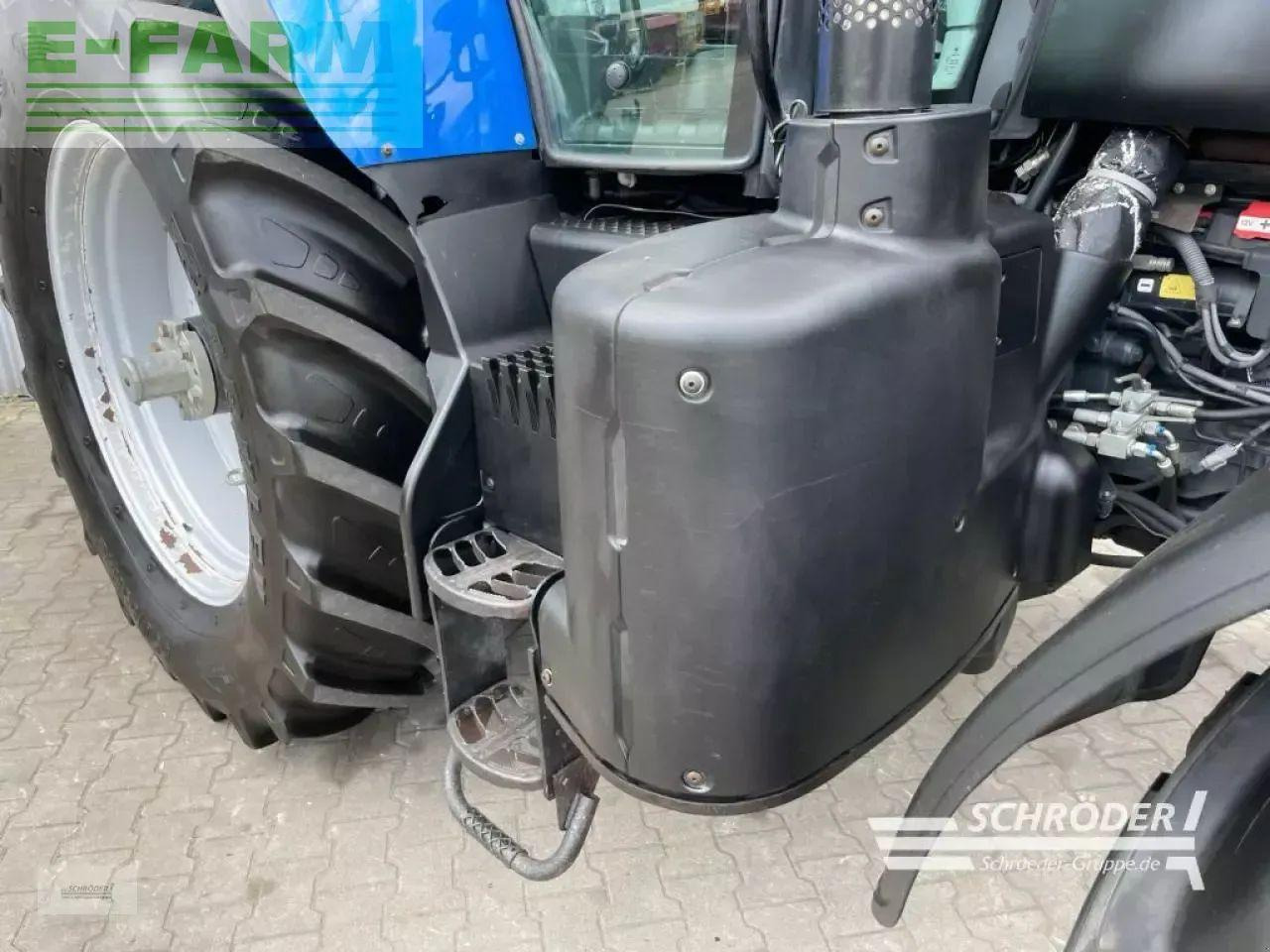 New Holland t7.220 ac + rtk - Farm tractor: picture 4 New Holland t7.220 ac + rtk - Farm tractor: picture 4