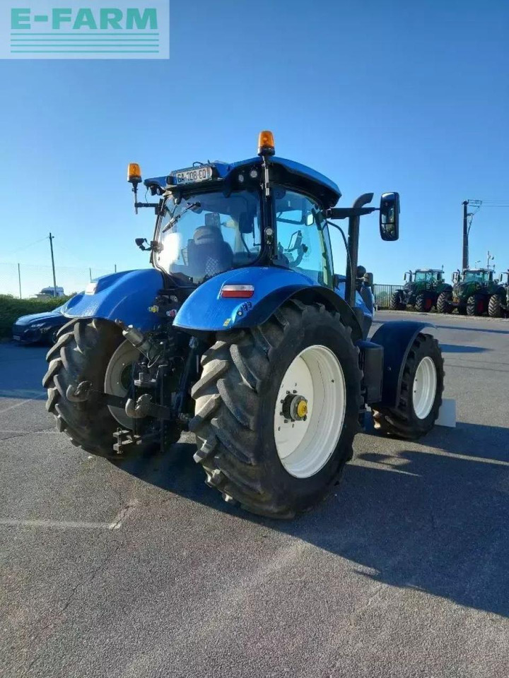 New Holland t7.225 - Farm tractor: picture 3 New Holland t7.225 - Farm tractor: picture 3
