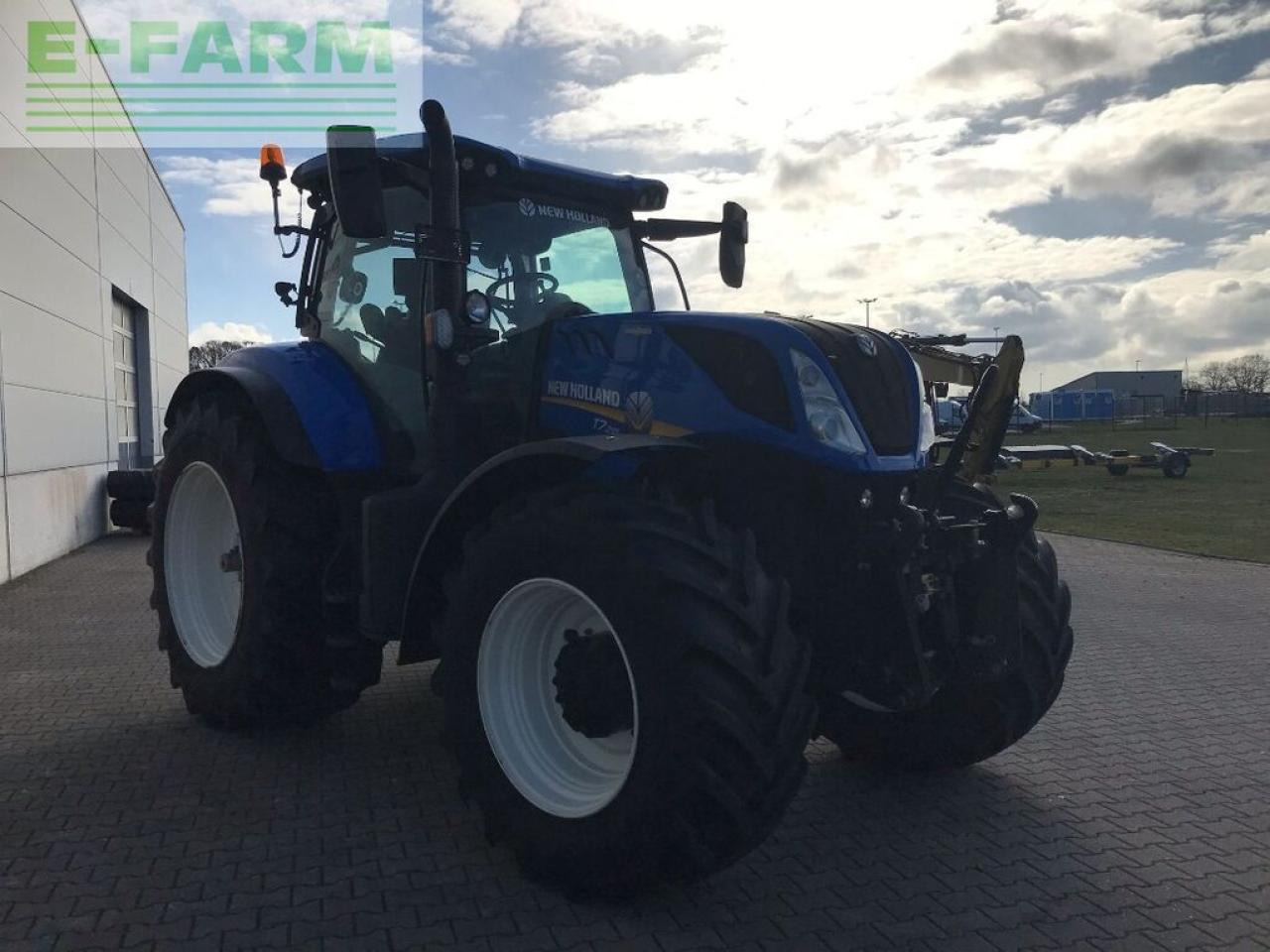 New Holland t7.245 autocommand - Farm tractor: picture 5 New Holland t7.245 autocommand - Farm tractor: picture 5