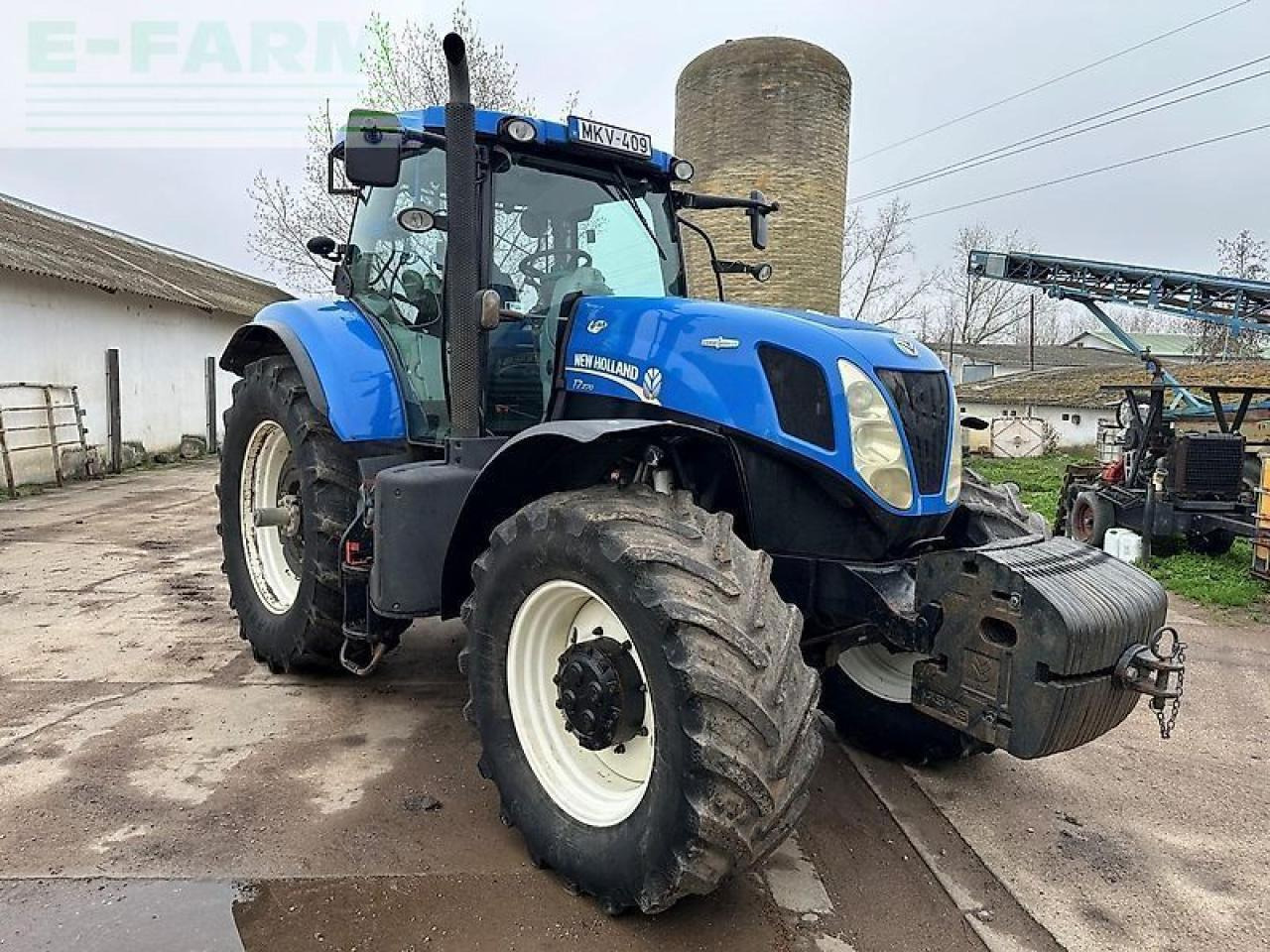 New Holland t7.270 - Farm tractor: picture 3 New Holland t7.270 - Farm tractor: picture 3