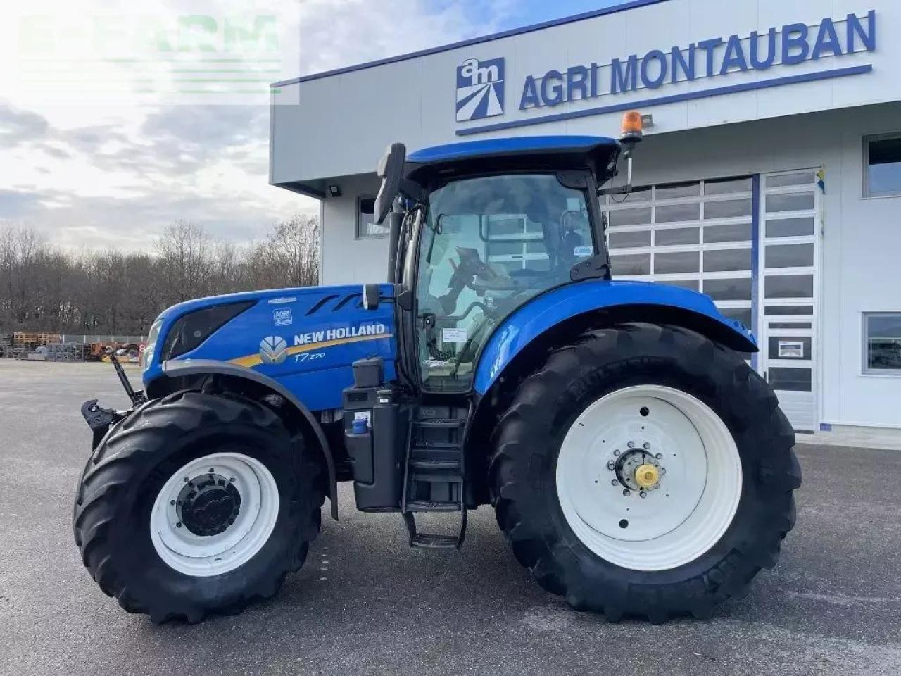New Holland t7.270 autocommand - Farm tractor: picture 4 New Holland t7.270 autocommand - Farm tractor: picture 4