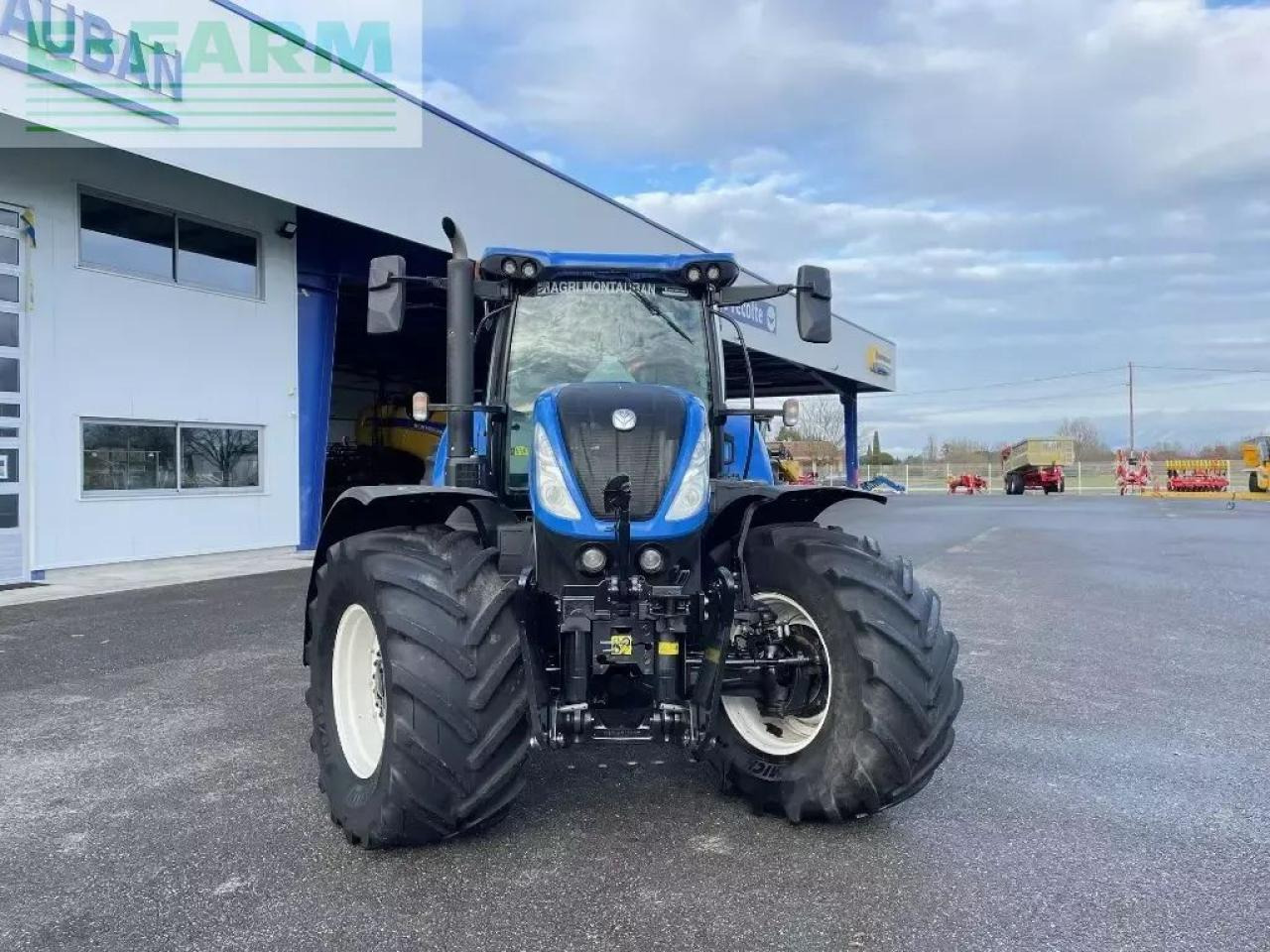 New Holland t7.270 autocommand - Farm tractor: picture 2 New Holland t7.270 autocommand - Farm tractor: picture 2