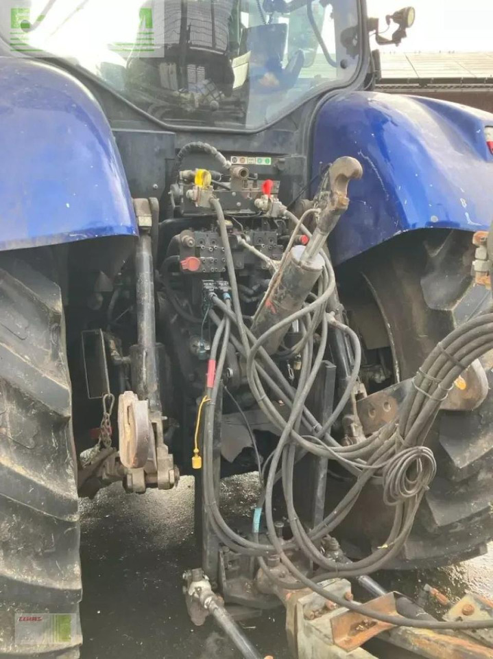 New Holland t7.270 bluepower - Farm tractor: picture 4 New Holland t7.270 bluepower - Farm tractor: picture 4