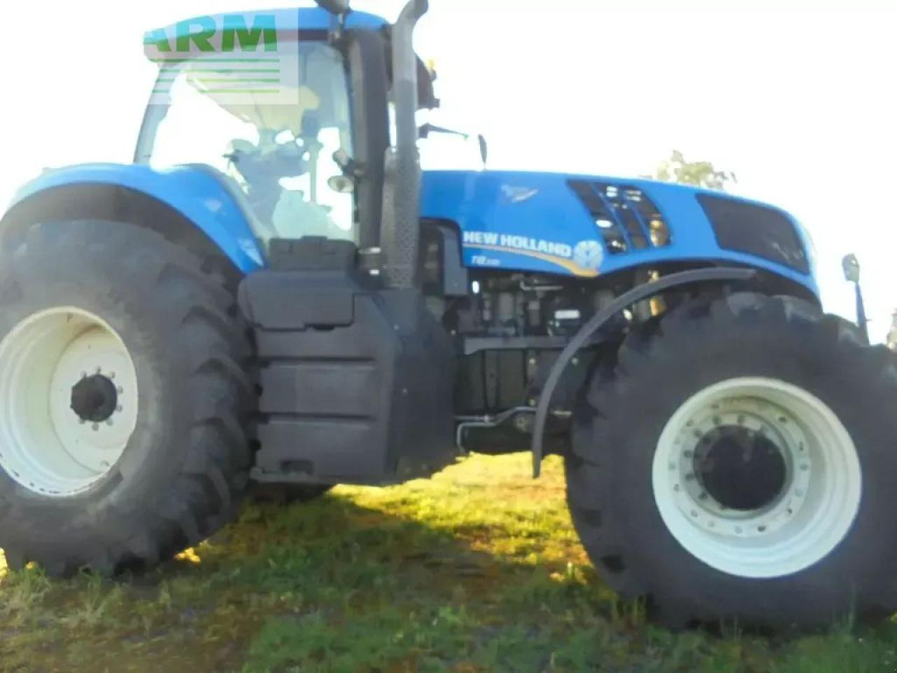 New Holland t8.330 - Farm tractor: picture 2 New Holland t8.330 - Farm tractor: picture 2