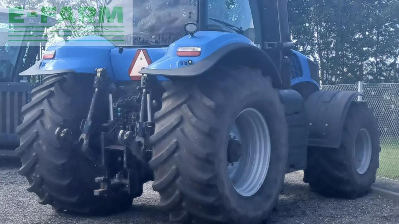 New Holland t8.330 - Farm tractor: picture 4 New Holland t8.330 - Farm tractor: picture 4
