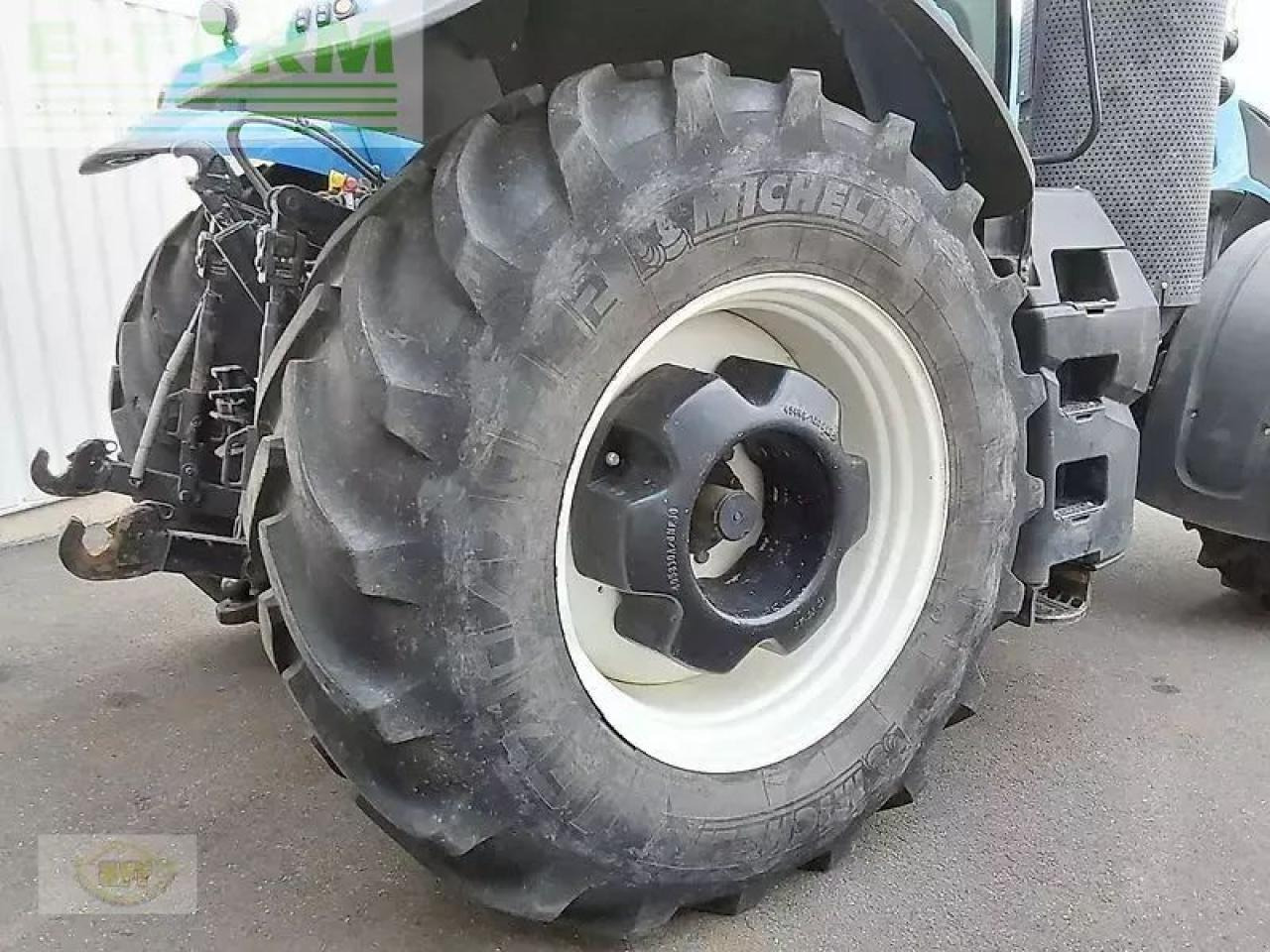 New Holland t8.410 uc UC - Farm tractor: picture 5 New Holland t8.410 uc UC - Farm tractor: picture 5