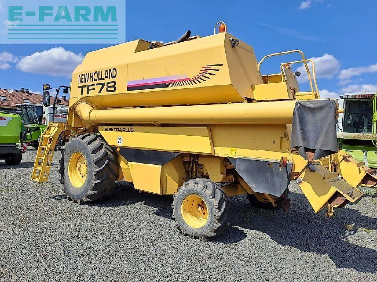 New Holland tf 78 - Combine harvester: picture 3 New Holland tf 78 - Combine harvester: picture 3
