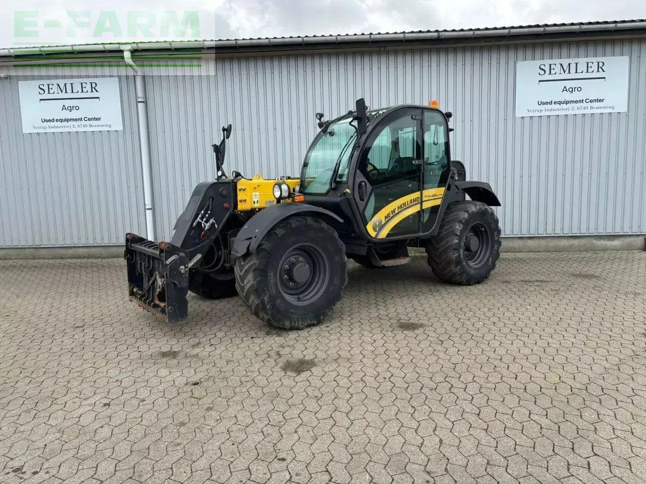 New Holland th 7.42 - Telescopic handler: picture 1 New Holland th 7.42 - Telescopic handler: picture 1