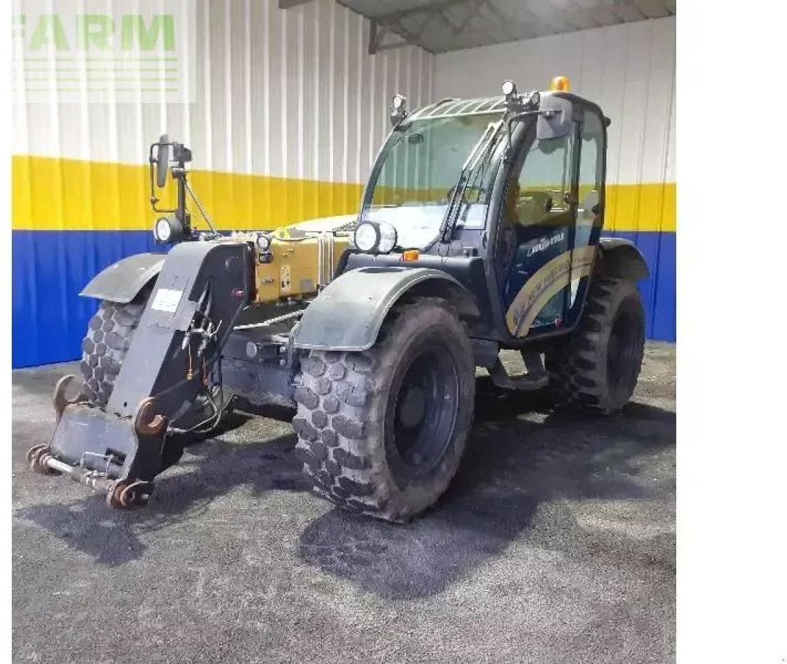 New Holland th7.42 - Telescopic handler: picture 2 New Holland th7.42 - Telescopic handler: picture 2