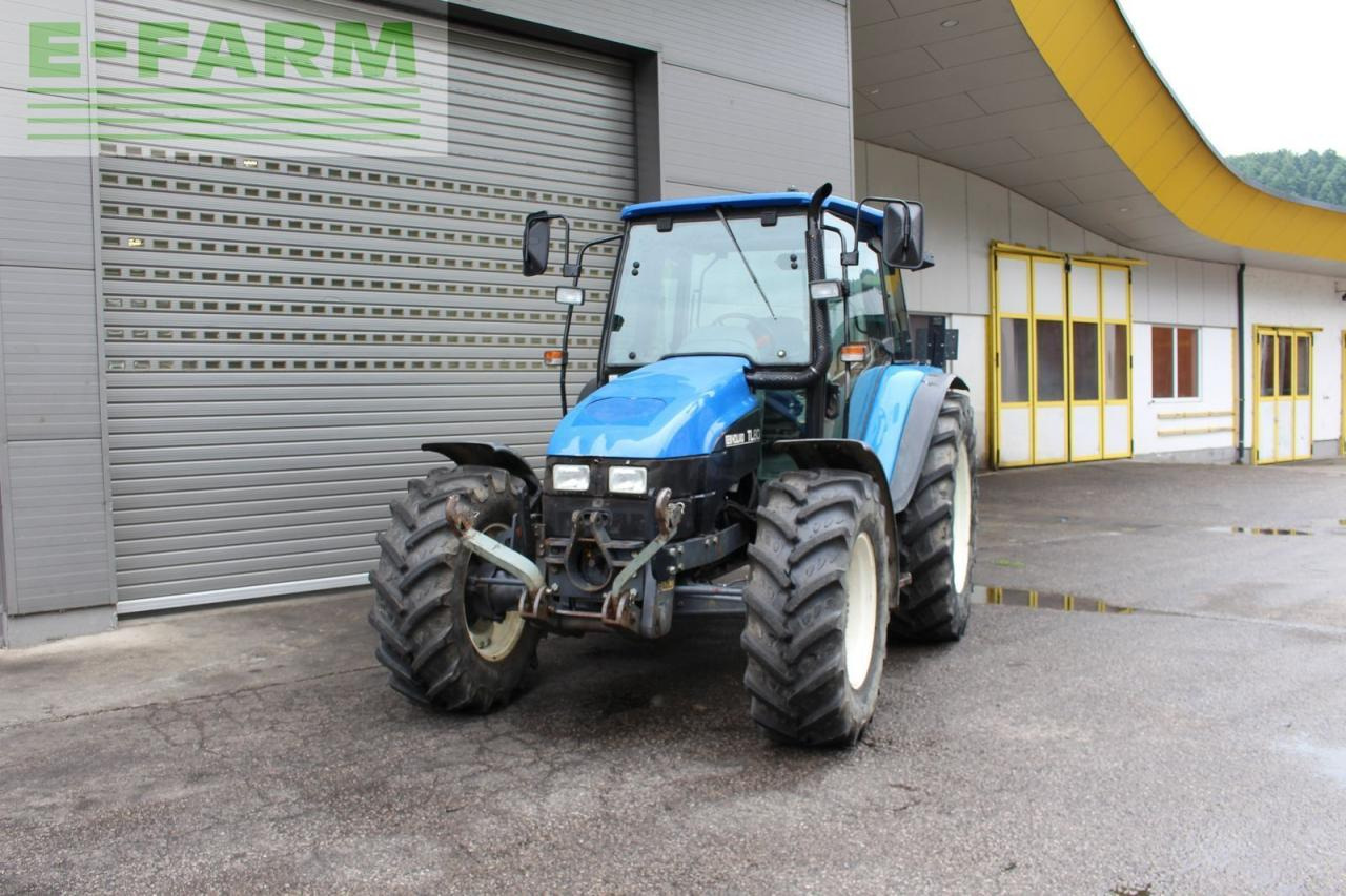 New Holland tl 80 - Farm tractor: picture 2 New Holland tl 80 - Farm tractor: picture 2