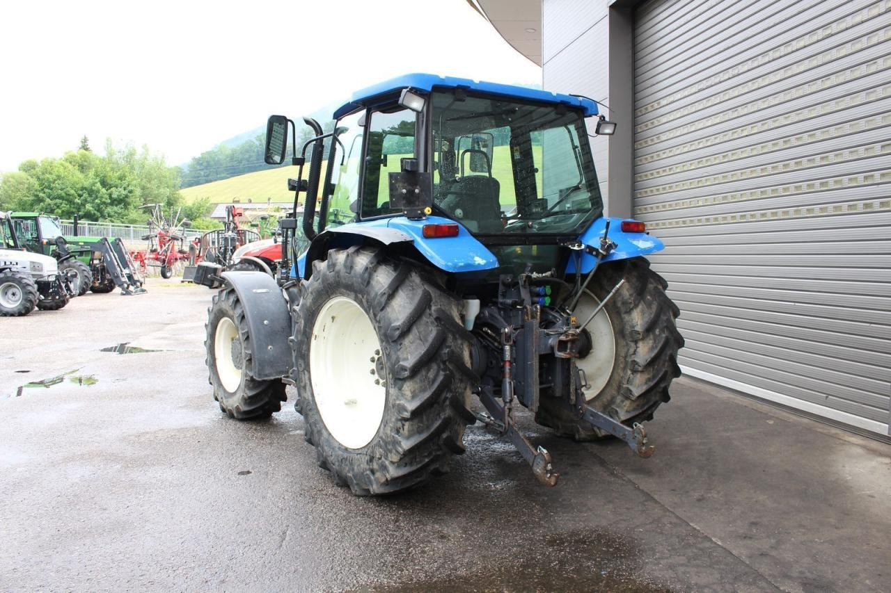New Holland tl 80 - Farm tractor: picture 3 New Holland tl 80 - Farm tractor: picture 3
