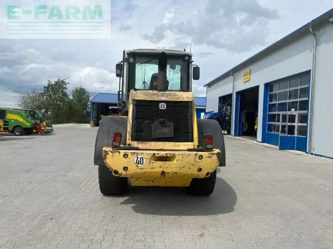 New Holland w 130 b - Mini excavator: picture 3 New Holland w 130 b - Mini excavator: picture 3