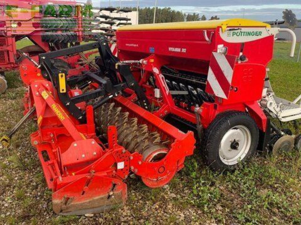Pöttinger pöttinger vitasem 302 + fradent kreiselegge r303 - Seed drill: picture 2 Pöttinger pöttinger vitasem 302 + fradent kreiselegge r303 - Seed drill: picture 2