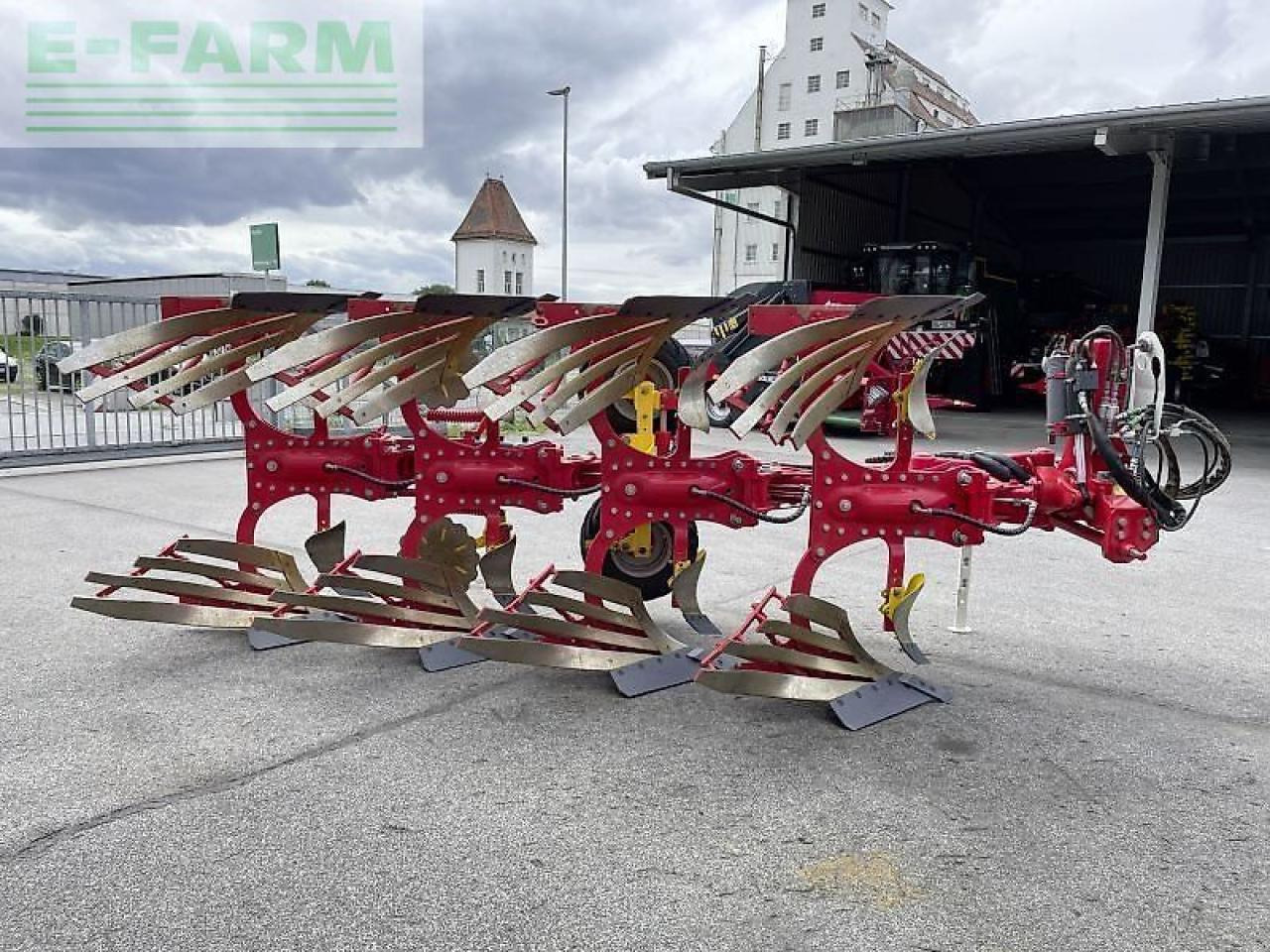Pöttinger servo 3000 plus nova 4-scharig - Plough: picture 4 Pöttinger servo 3000 plus nova 4-scharig - Plough: picture 4