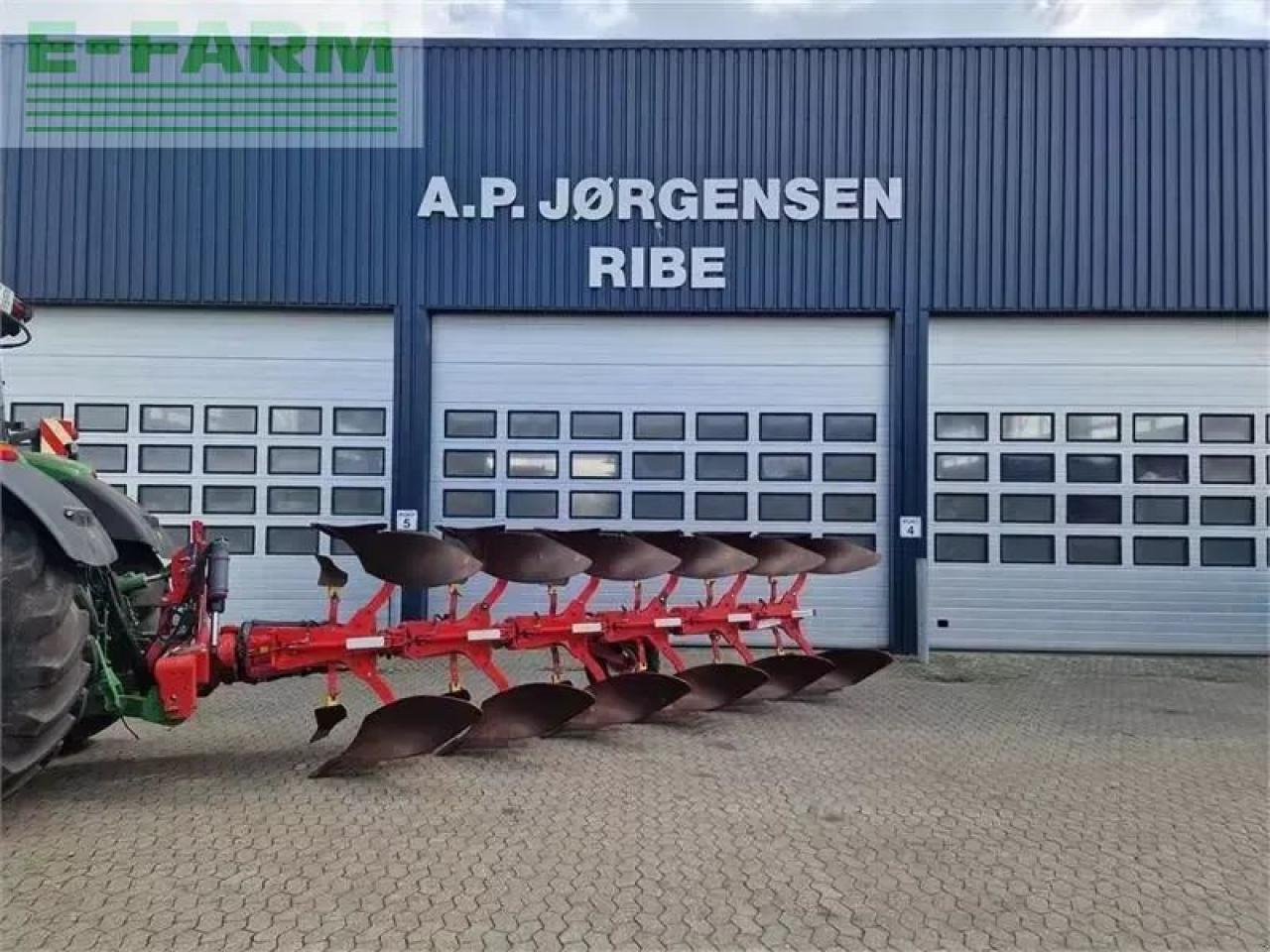 Pöttinger servo 45 s plus nova 6 furet - Plough: picture 1 Pöttinger servo 45 s plus nova 6 furet - Plough: picture 1