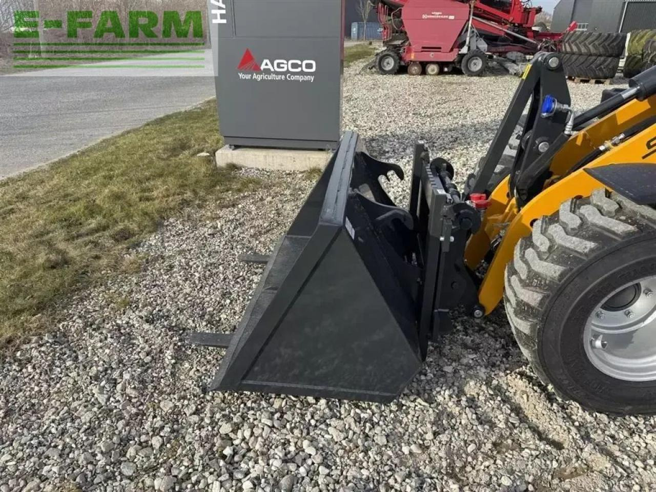 Schäffer 2430s elite - Mini excavator: picture 3 Schäffer 2430s elite - Mini excavator: picture 3