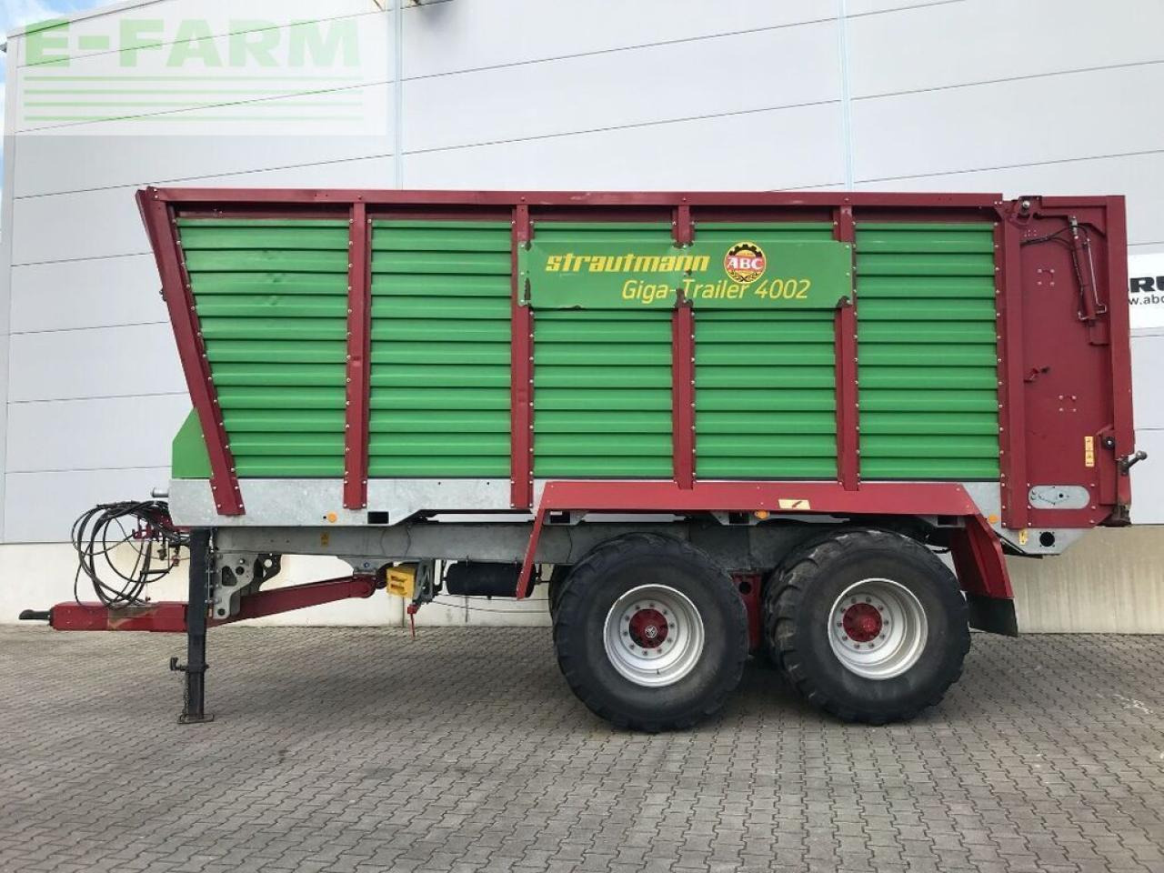 Strautmann giga-trailer 4002 - Farm tipping trailer/ Dumper: picture 3 Strautmann giga-trailer 4002 - Farm tipping trailer/ Dumper: picture 3