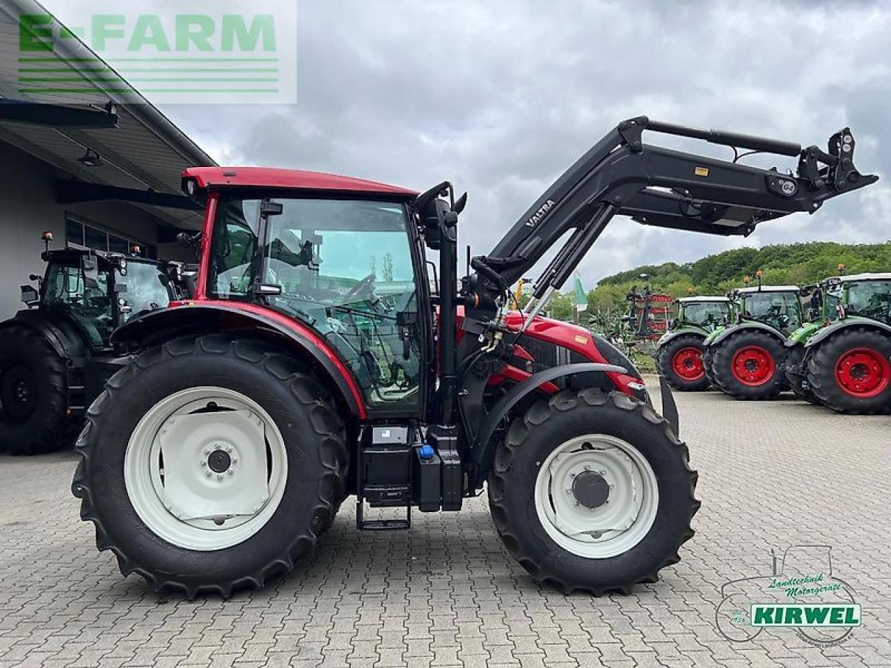 Valtra a 105 - Farm tractor: picture 5 Valtra a 105 - Farm tractor: picture 5