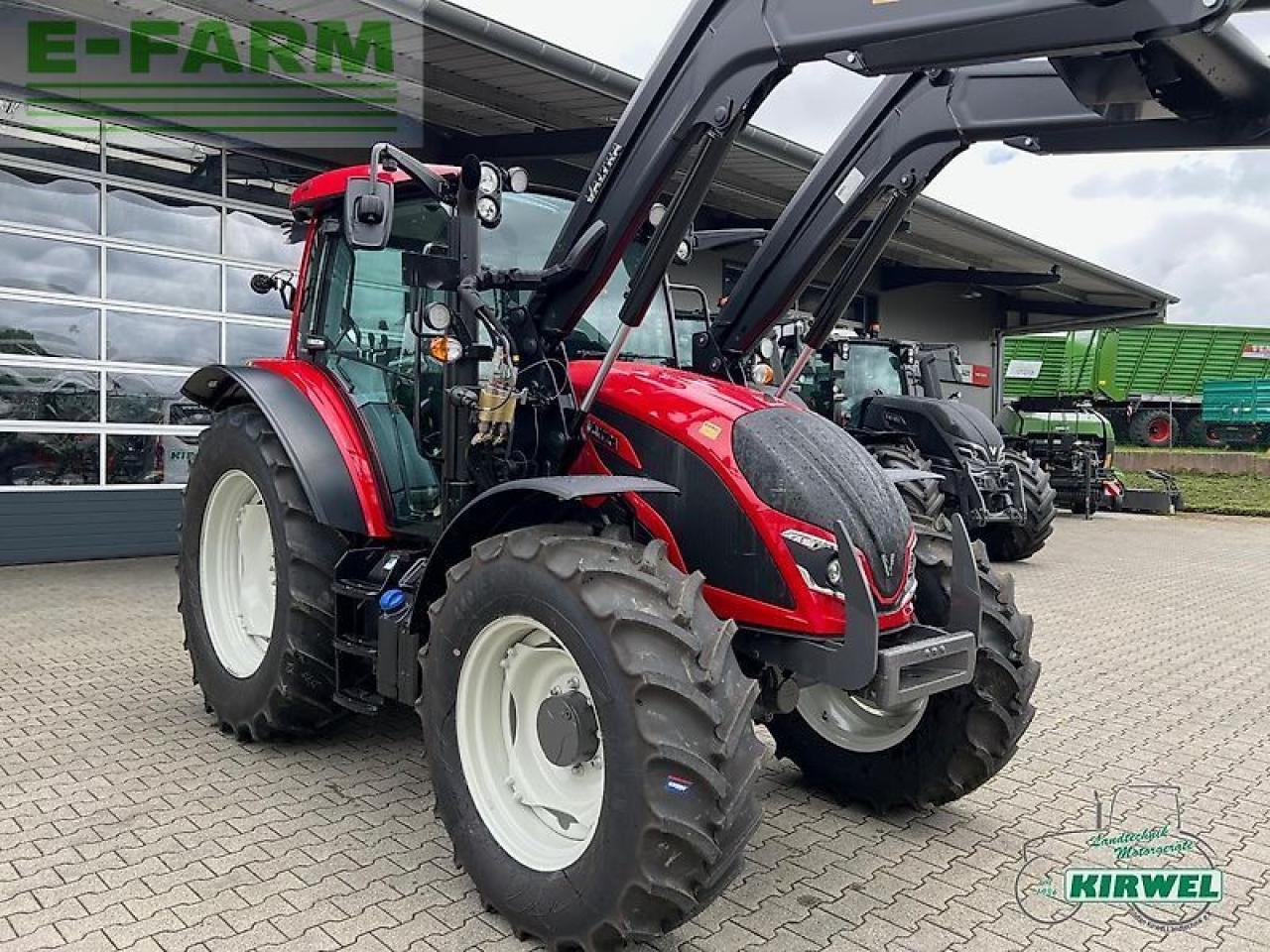 Valtra a 105 - Farm tractor: picture 2 Valtra a 105 - Farm tractor: picture 2