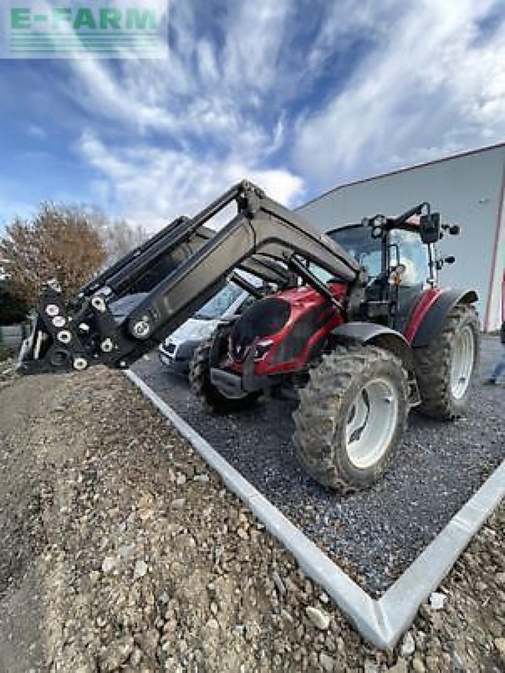 Valtra a115h4 - Farm tractor: picture 1 Valtra a115h4 - Farm tractor: picture 1