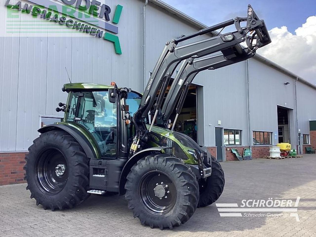 Valtra g 115 a - Farm tractor: picture 2 Valtra g 115 a - Farm tractor: picture 2