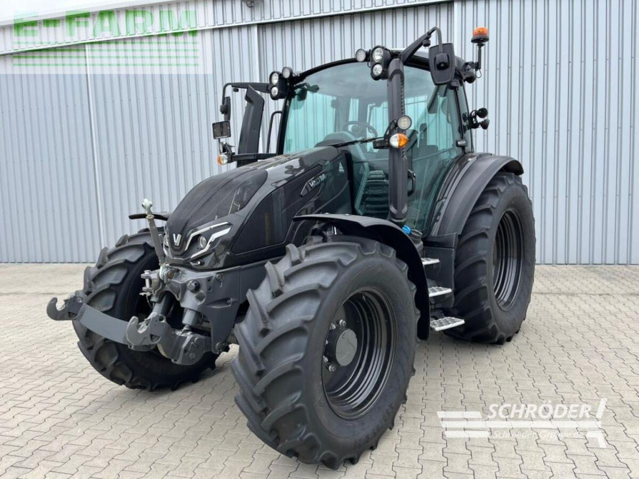 Valtra g 135 a - Farm tractor: picture 1 Valtra g 135 a - Farm tractor: picture 1