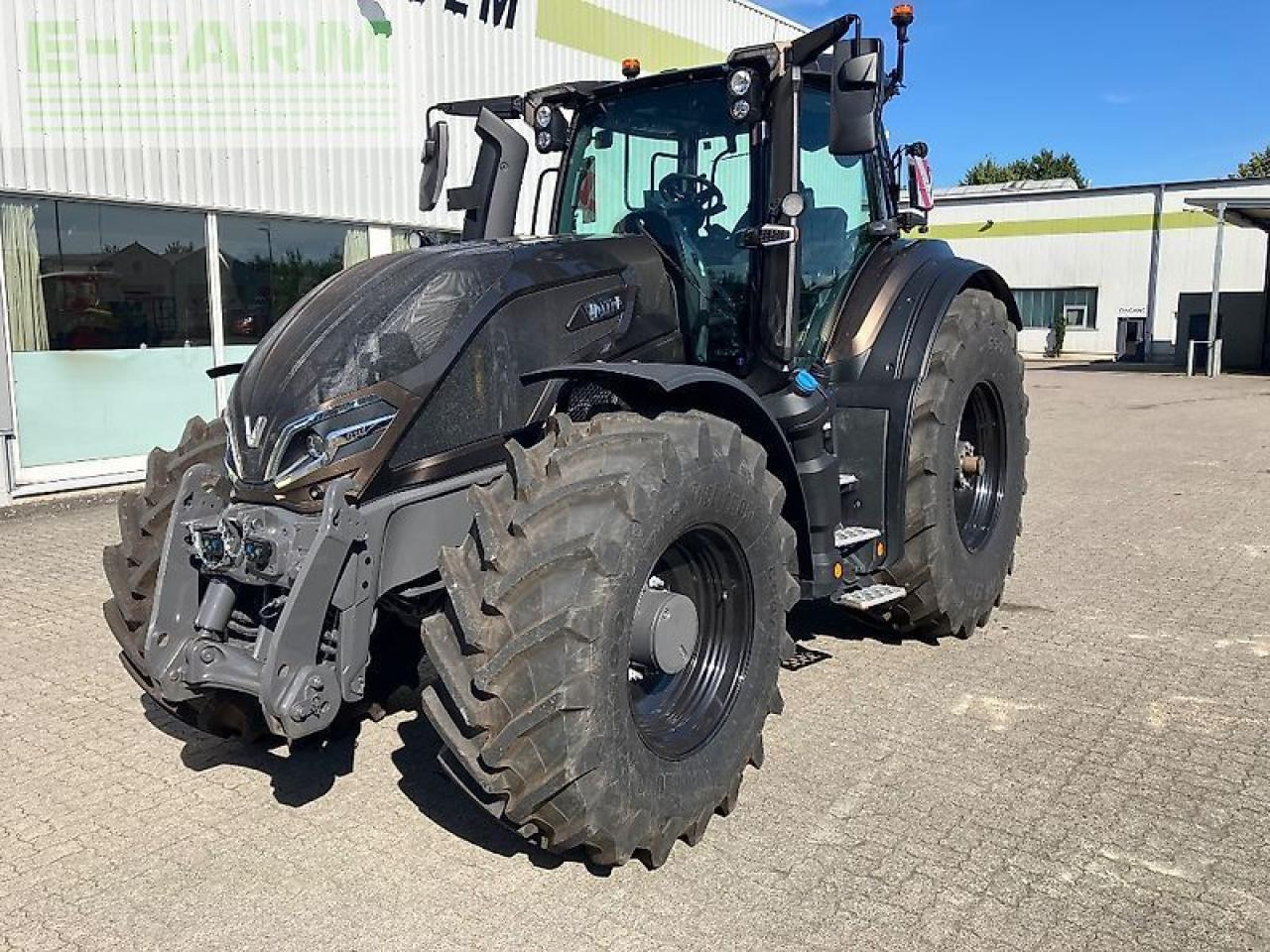 Valtra q245 (gewährleistungsverlängerung 12.2026) - Farm tractor: picture 2 Valtra q245 (gewährleistungsverlängerung 12.2026) - Farm tractor: picture 2