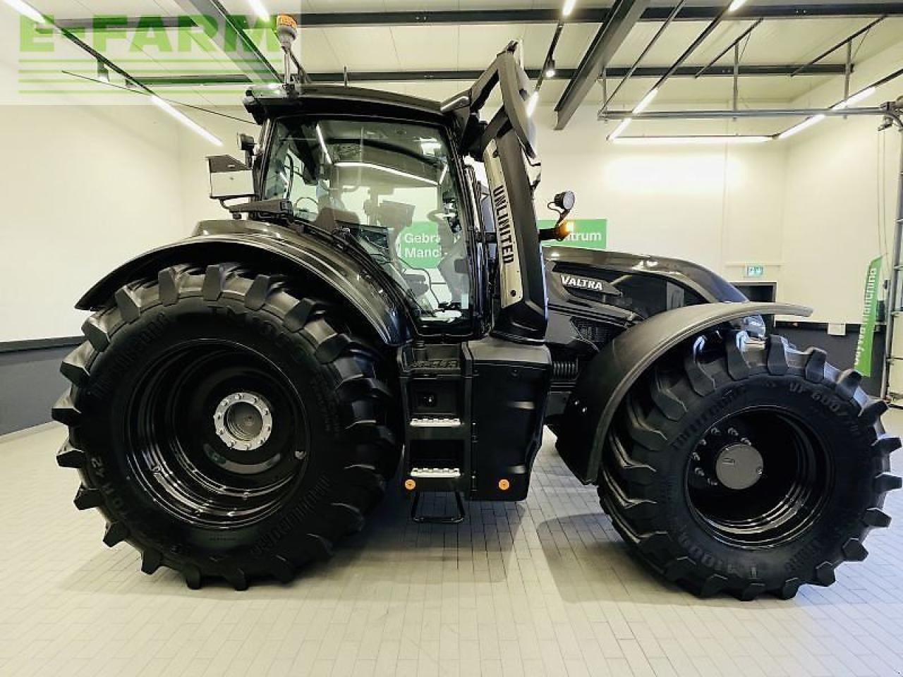 Valtra q285 - Farm tractor: picture 4 Valtra q285 - Farm tractor: picture 4