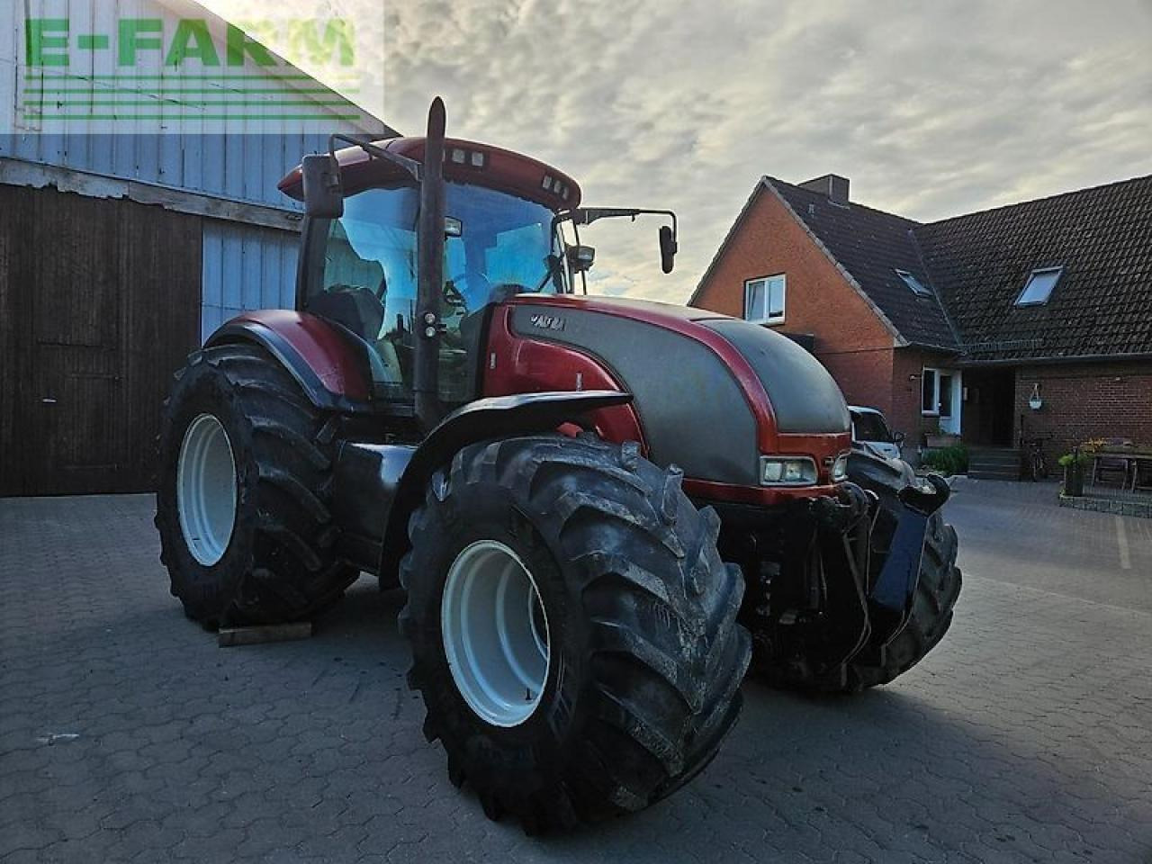 Valtra s 280 - Farm tractor: picture 1 Valtra s 280 - Farm tractor: picture 1